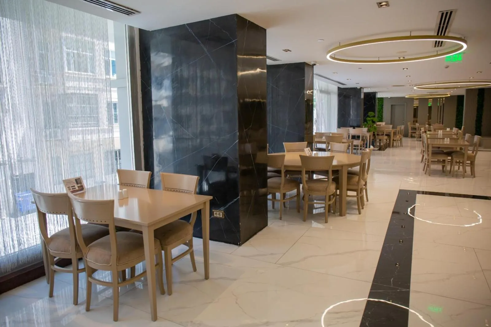 Dining area in Nova Plaza Crystal Hotel & Spa