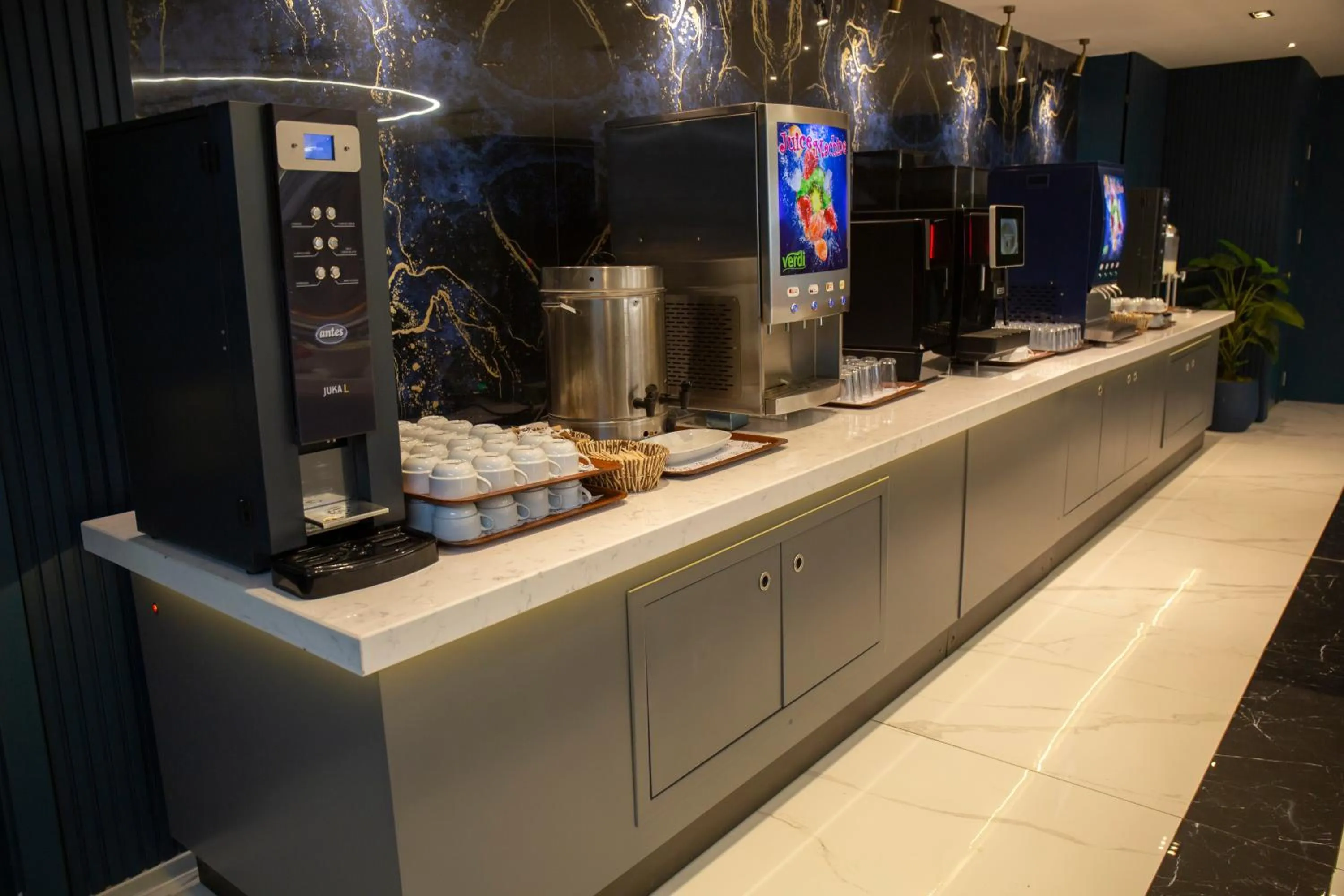 Drinks in Nova Plaza Crystal Hotel & Spa