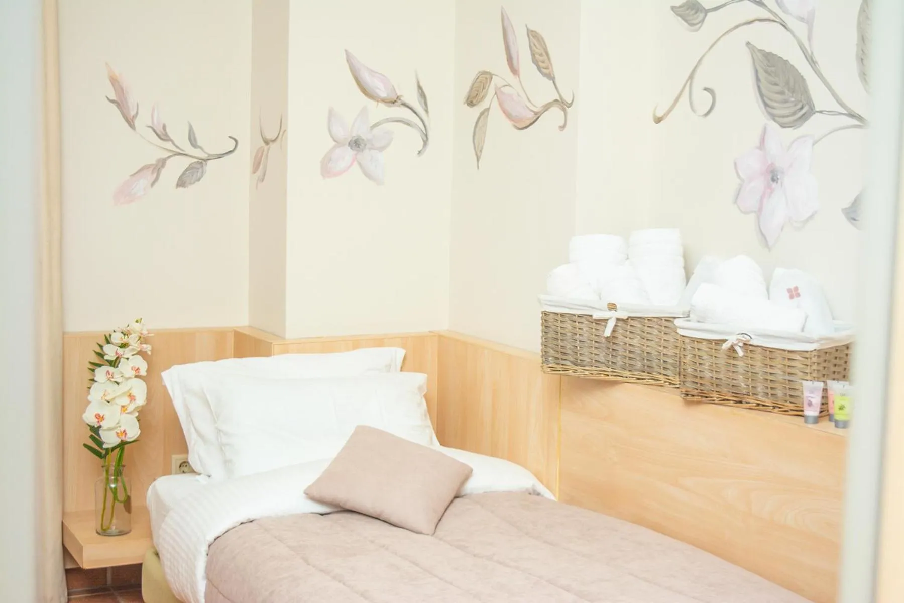 Bedroom, Bed in Platamon Centrale