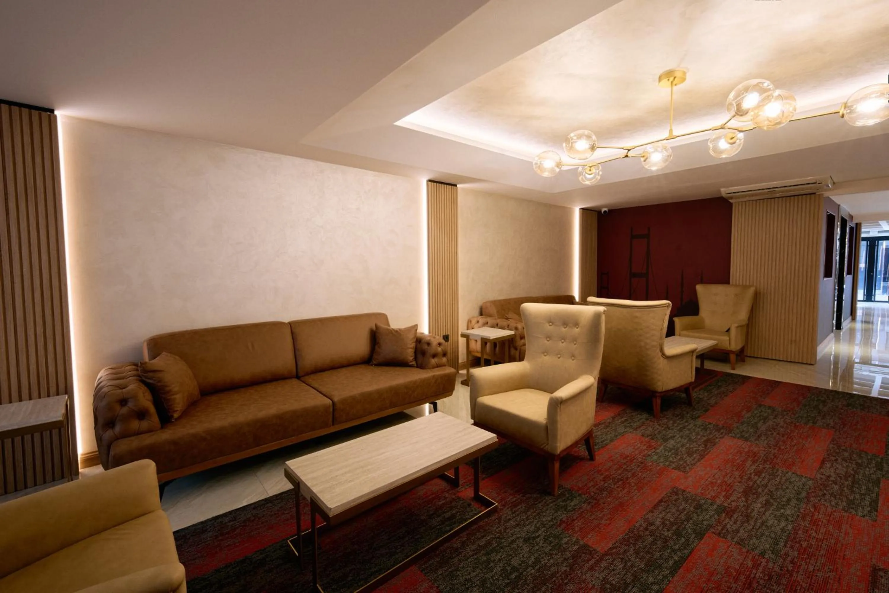 Seating area in Osmanbey Fatih Hotel