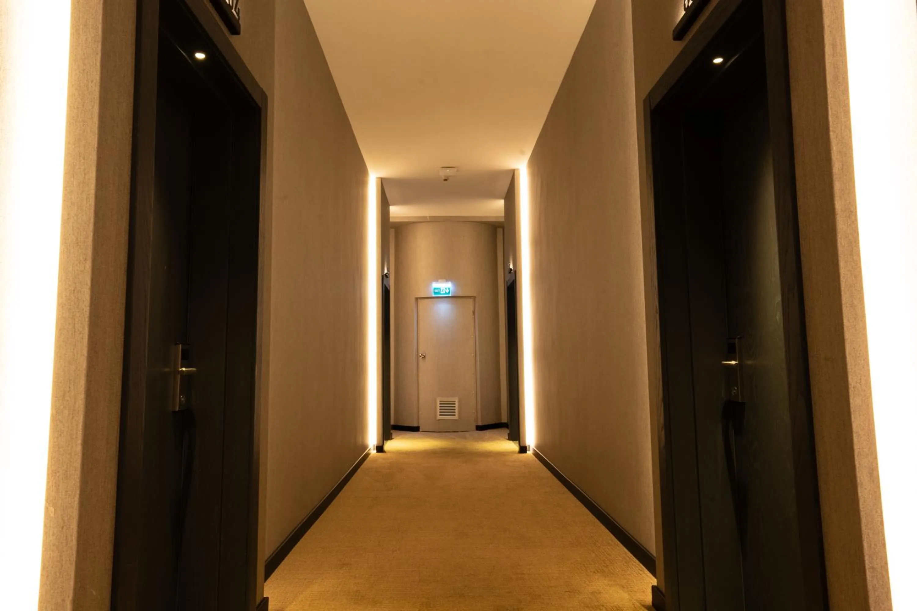 Property building in Osmanbey Fatih Hotel