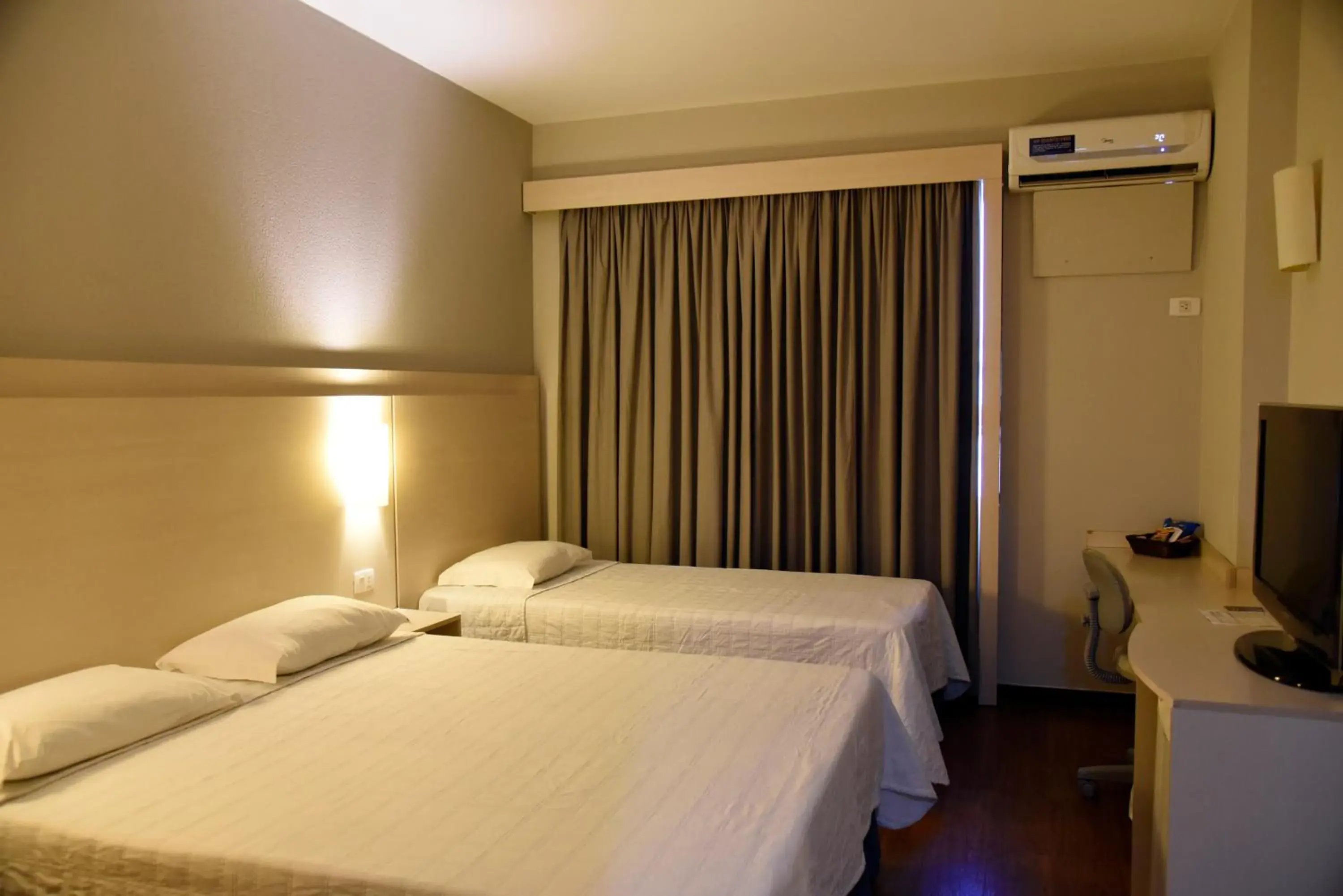 Photo of the whole room, Bed in Golden Blue Hotel Photo of the whole room, Bed in Golden Blue Hotel