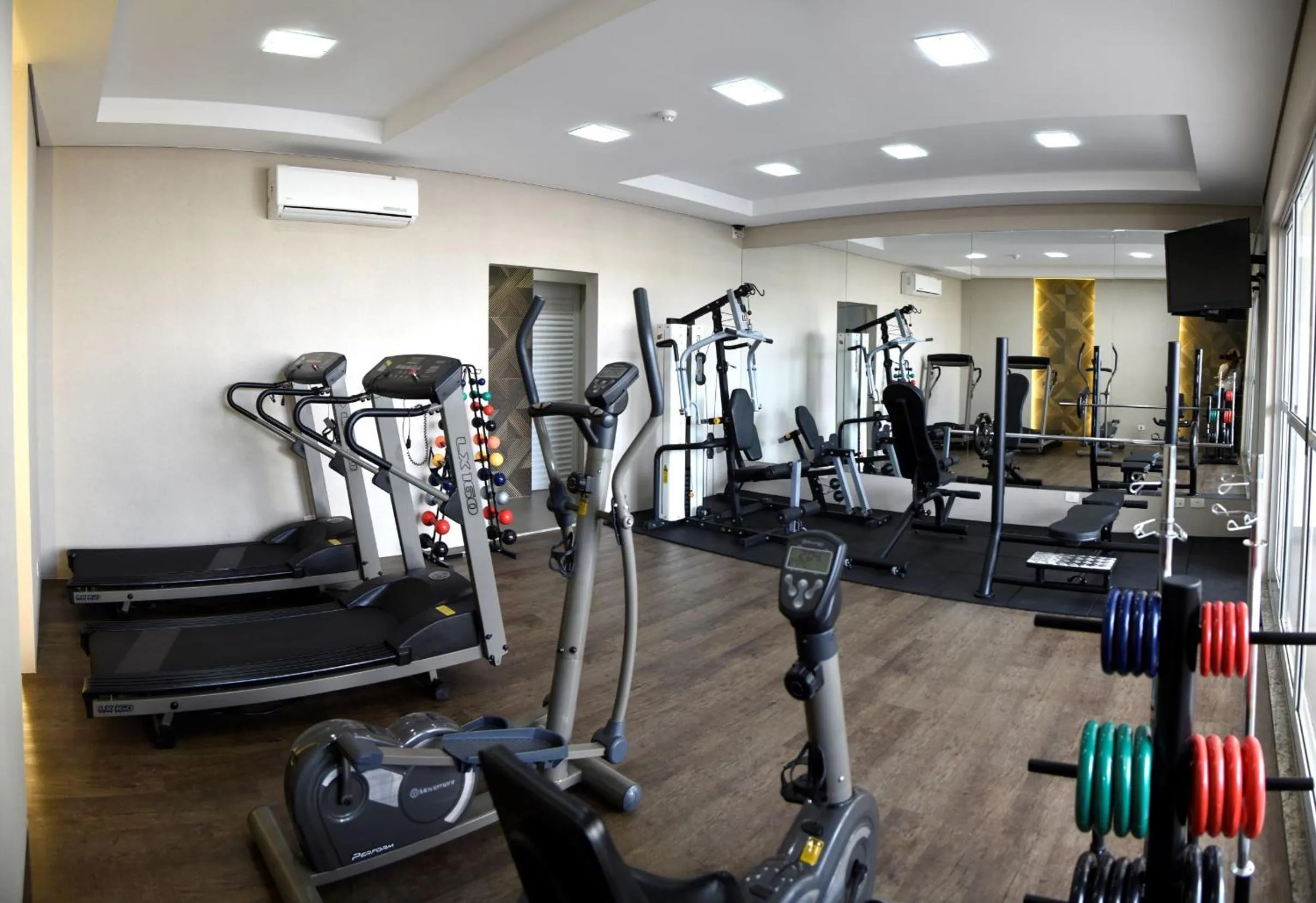 Fitness centre/facilities in Golden Blue Hotel