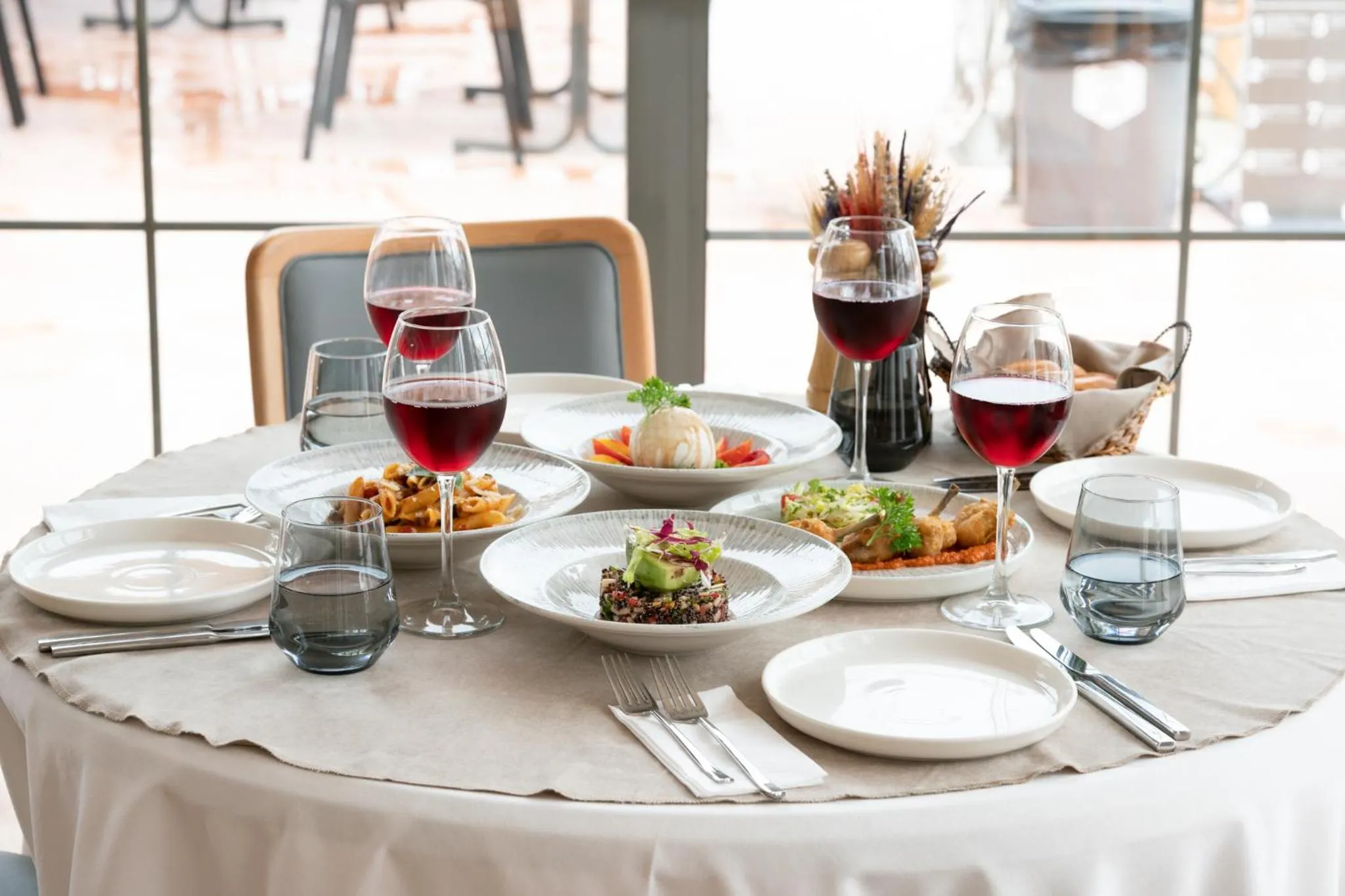 Food and drinks in Elementa Boutique Hotel - Adults Only