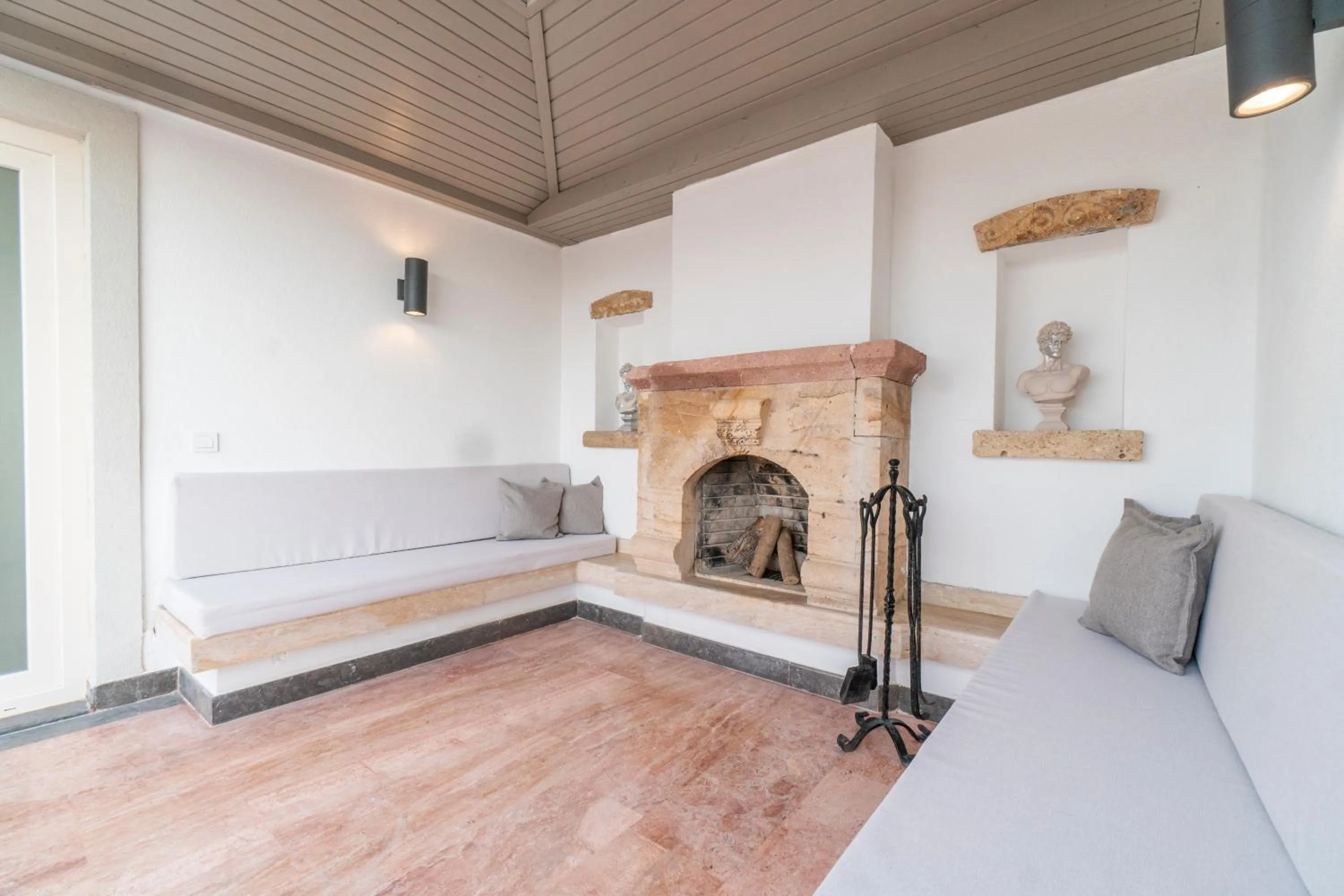 Seating area in Elementa Boutique Hotel - Adults Only