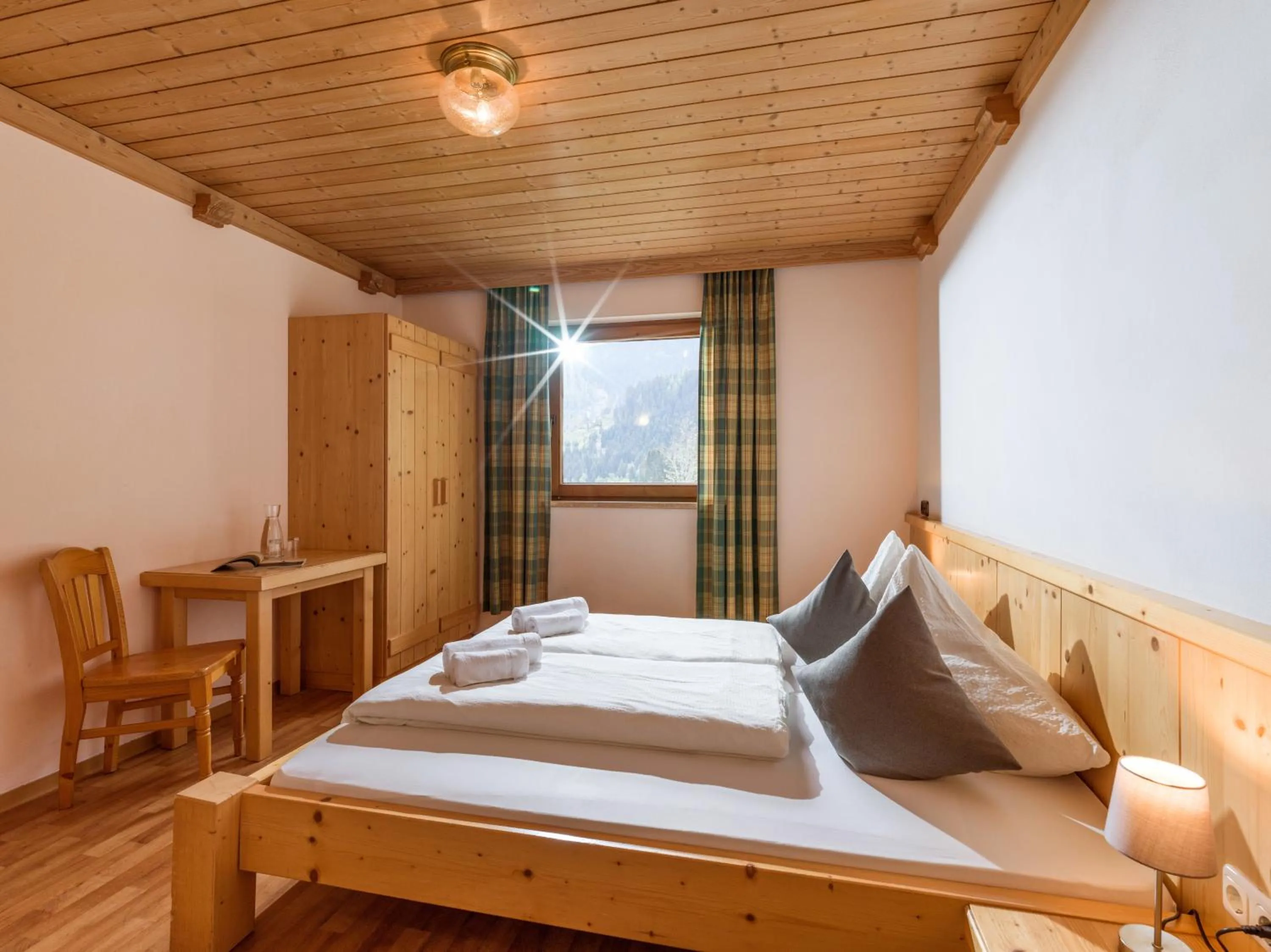 Bedroom, Bed in Ferienhaus Kröll