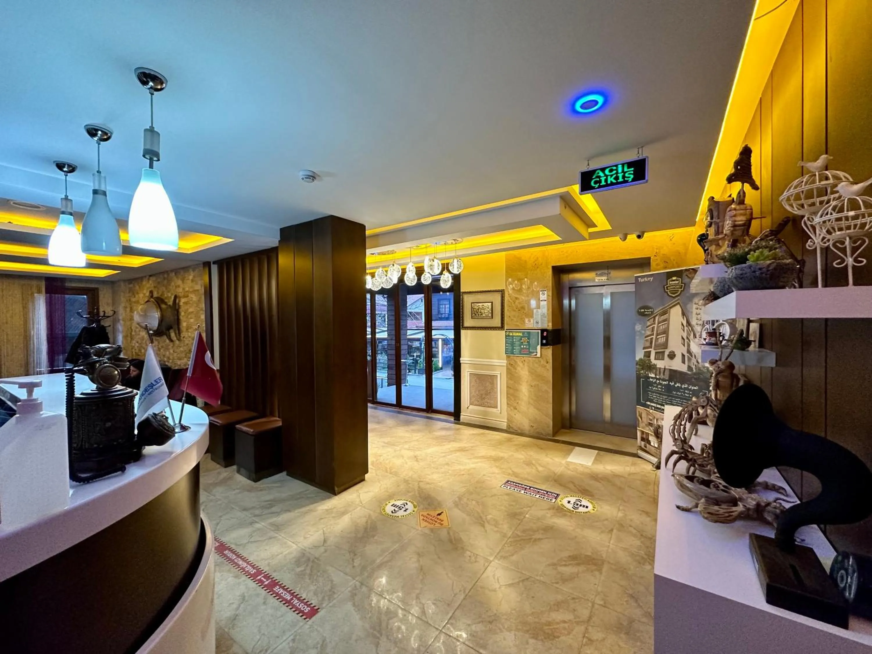 Lobby or reception in Inanlar Garden Hotel & Bungalow