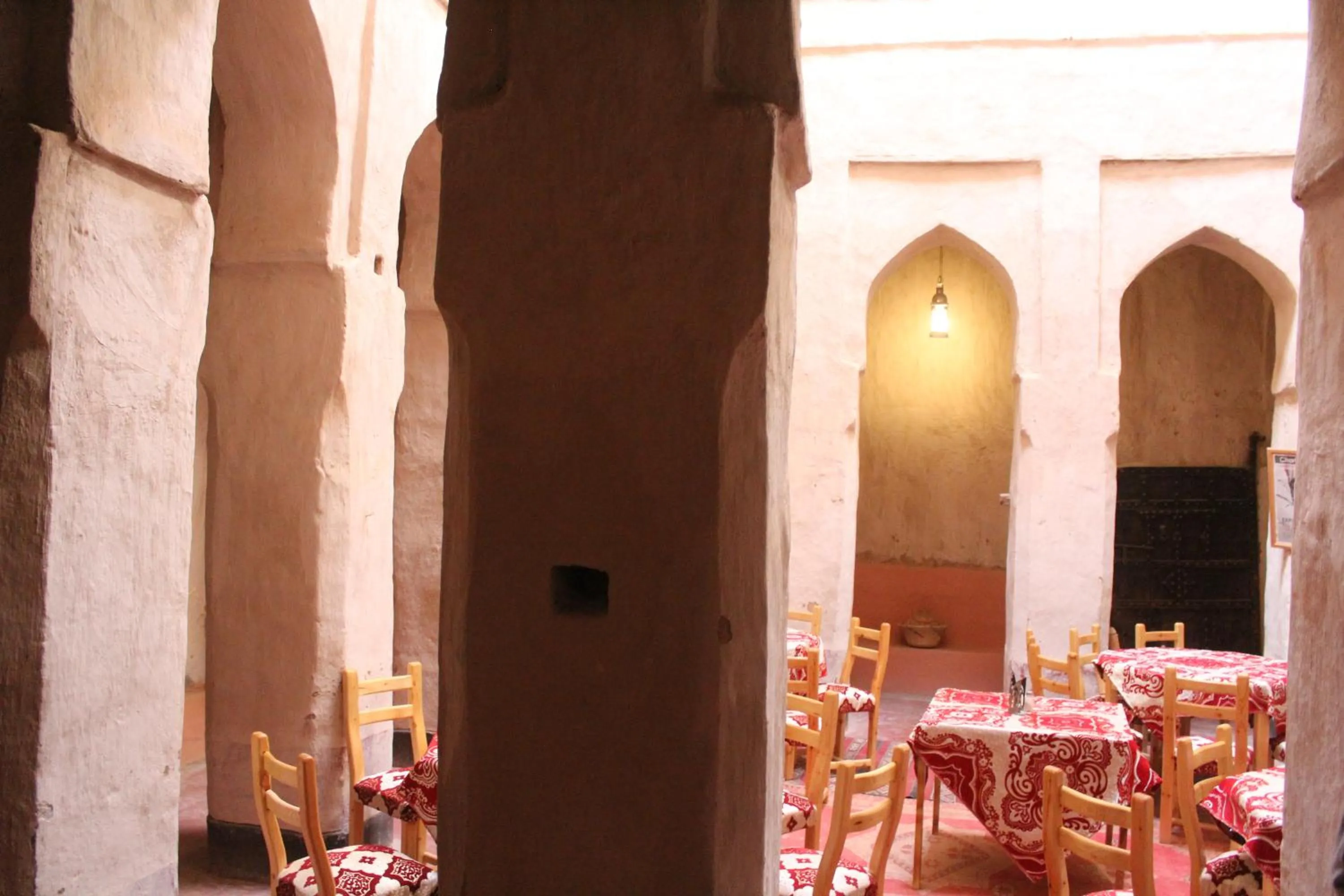 Restaurant/places to eat in Chez Yacob kasbah