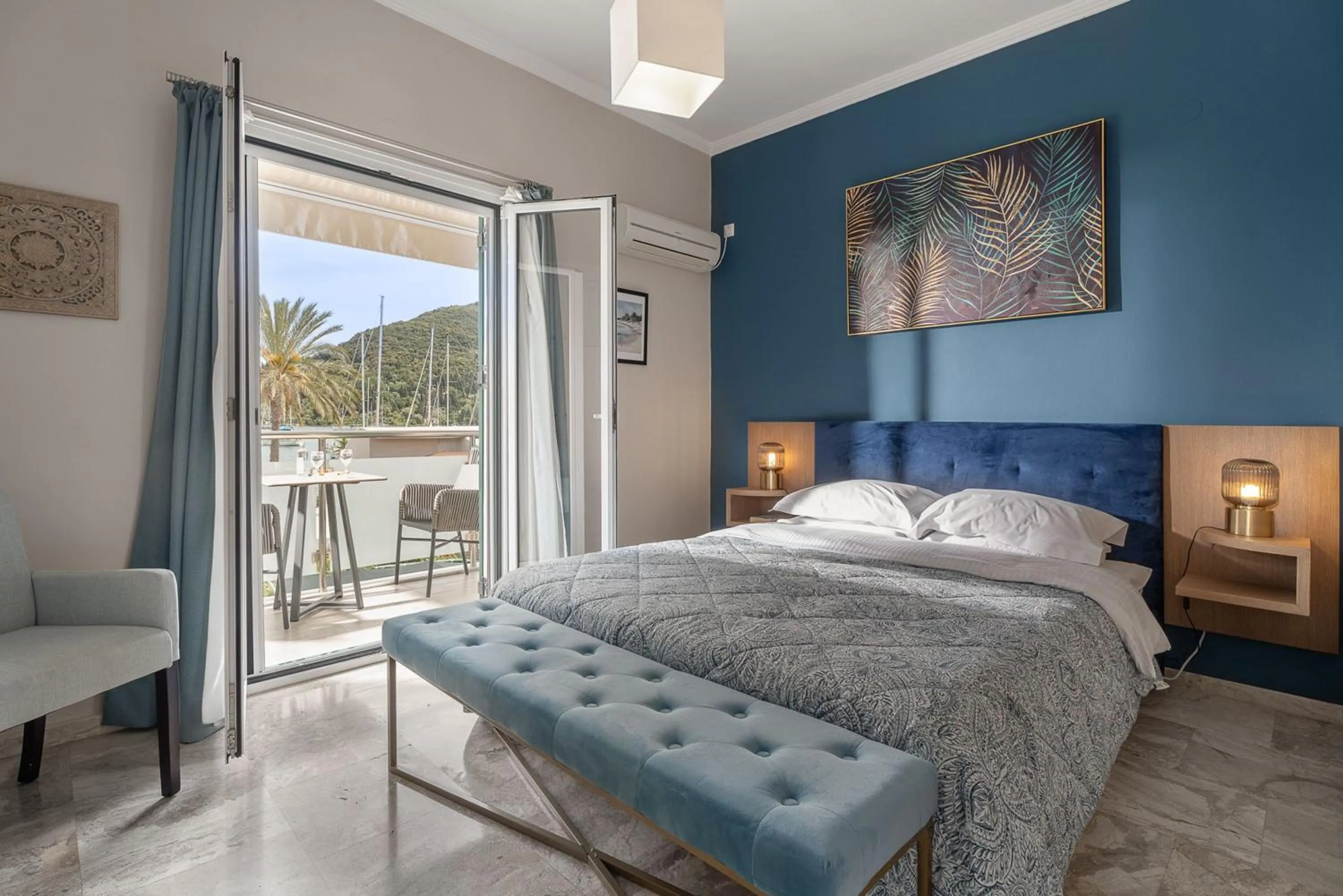 Bed in Captain's Seafront Apartments