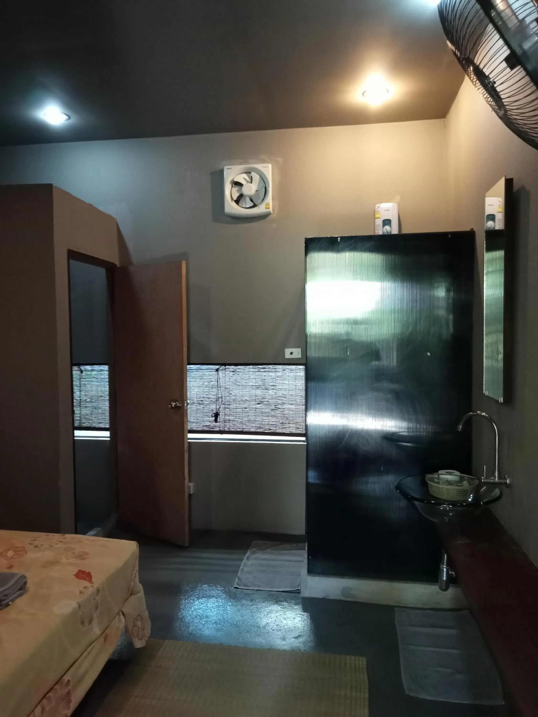 Bedroom, Bed in Baba pim villa