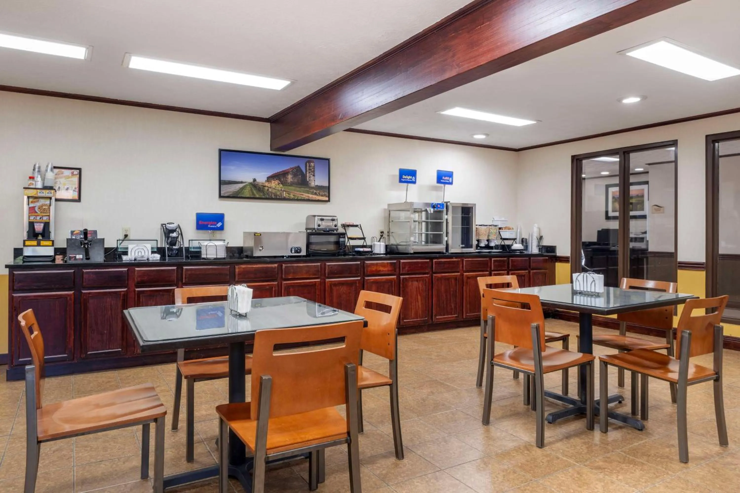 Breakfast in Best Western Campbellsville Inn