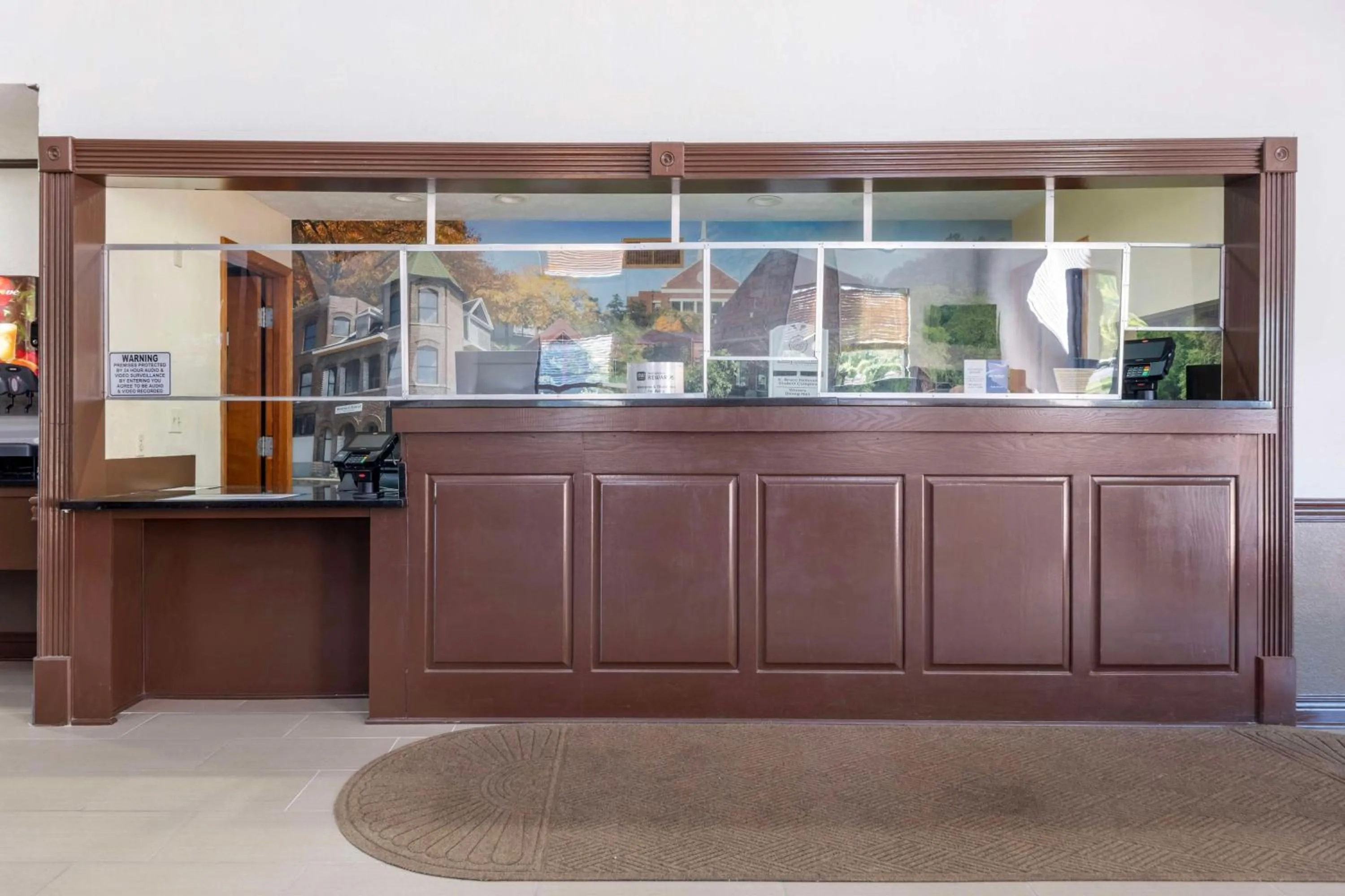 Lobby or reception in Best Western Campbellsville Inn