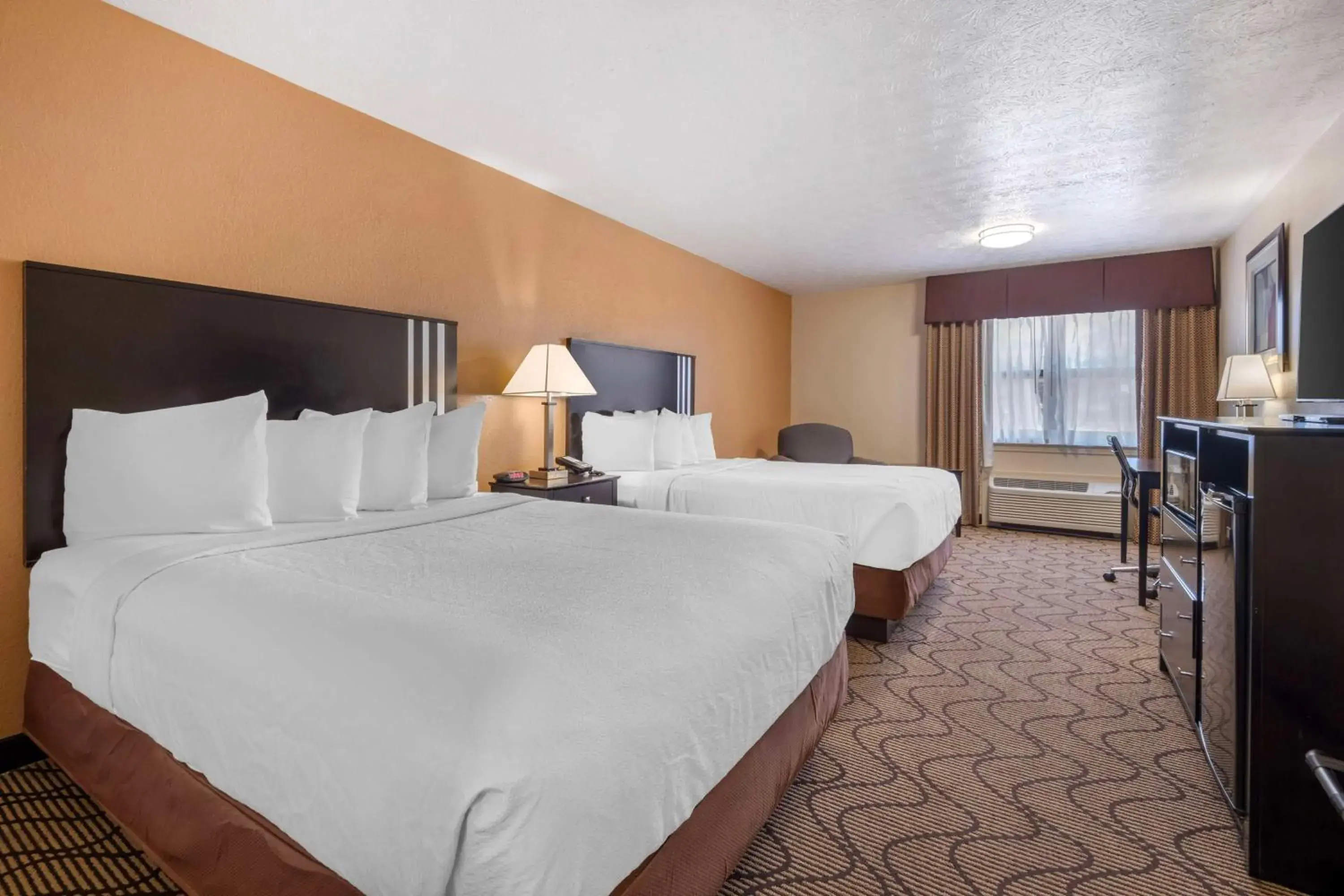 Bedroom, Bed in Best Western Campbellsville Inn Bedroom, Bed in Best Western Campbellsville Inn