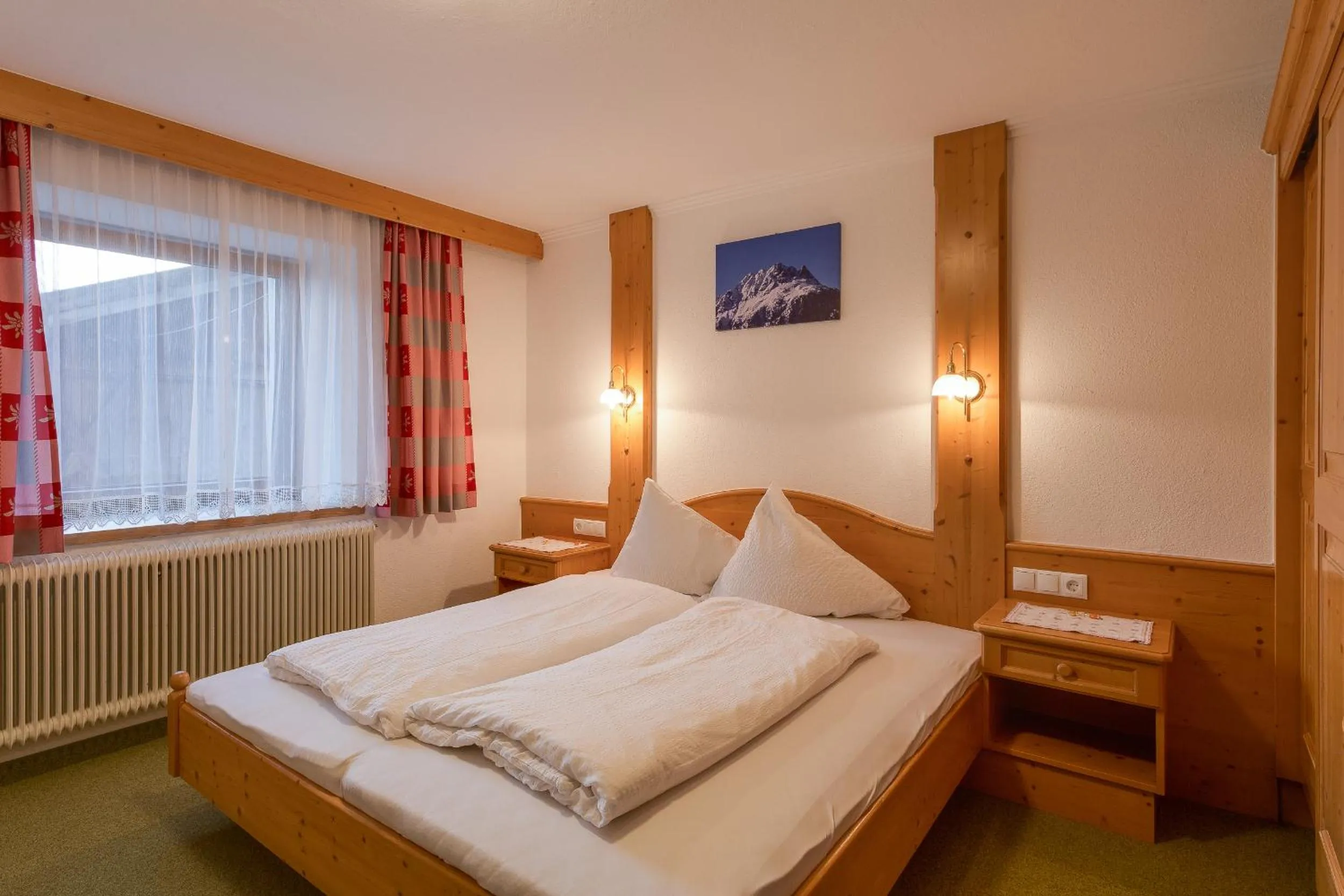 Day, Bed in Albert'n Haus