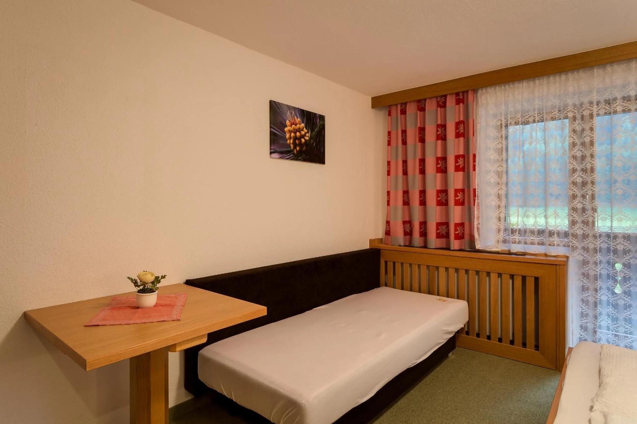 Day, Bed in Albert'n Haus