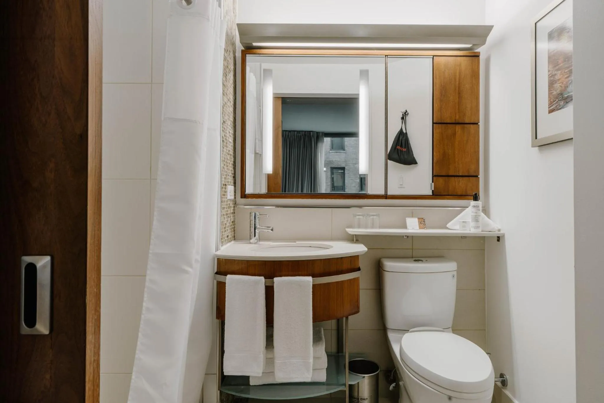 Photo of the whole room in Club Quarters Hotel Grand Central, New York