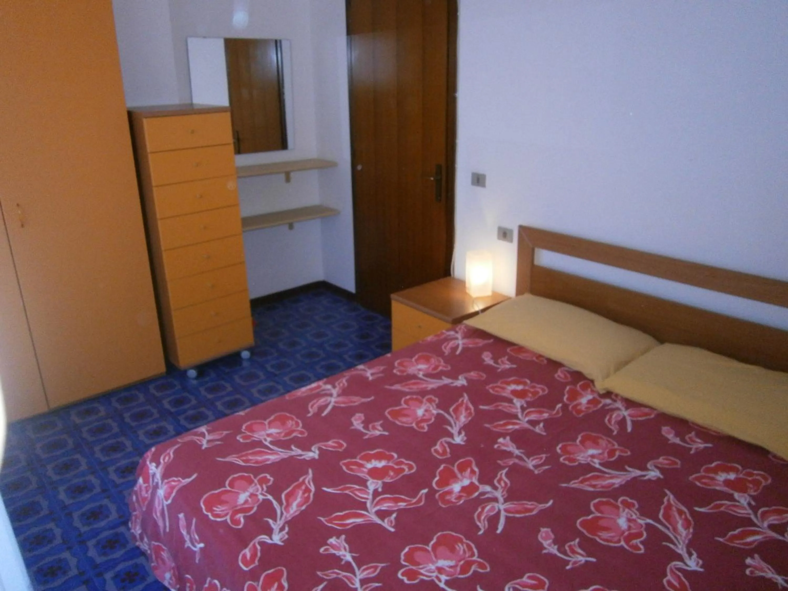 Bedroom in Condominio Commerciale