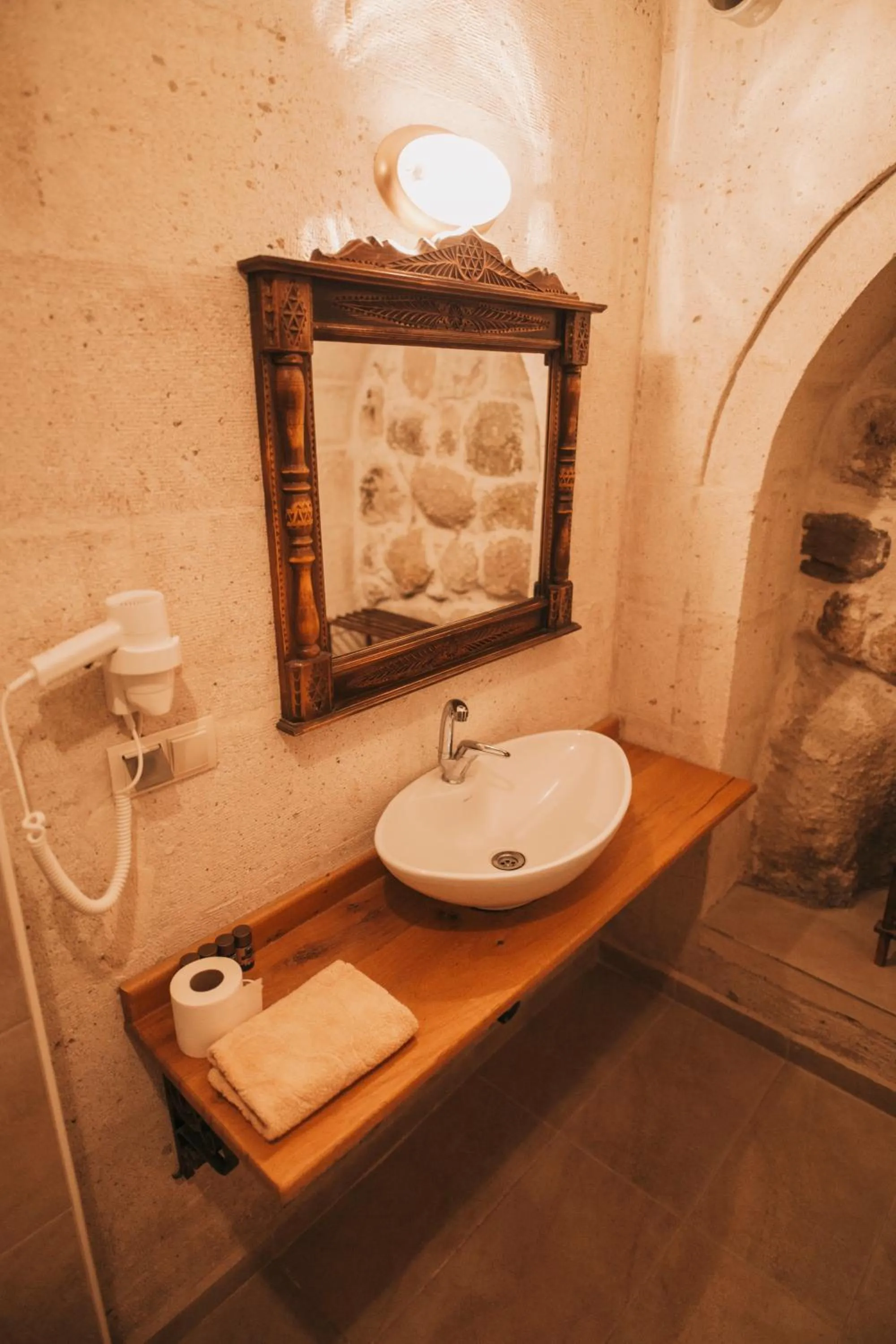 Bathroom in Cappadocia Eagle Cave Inn