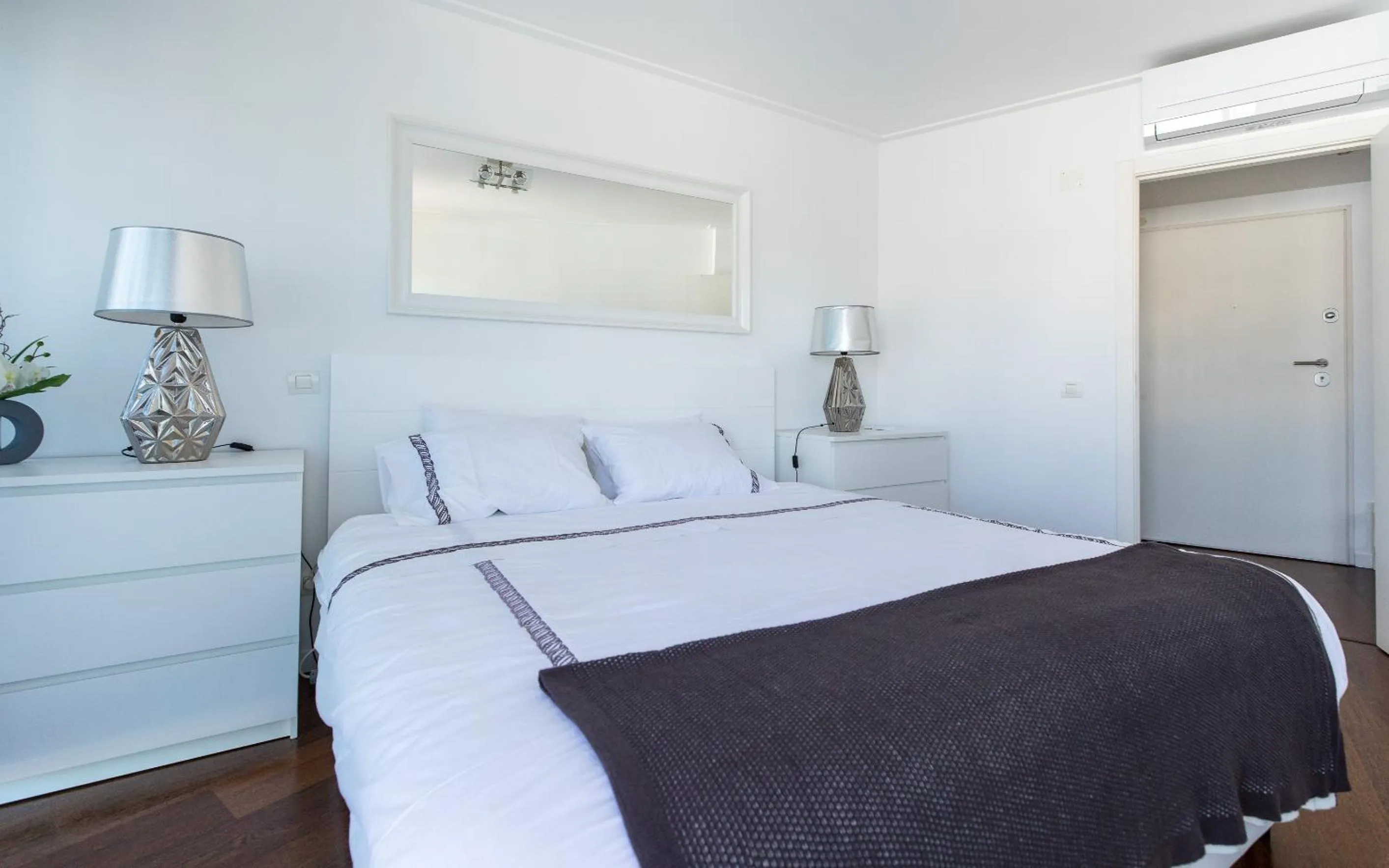 Bedroom, Bed in Charming Apartment with Balcony & Pool