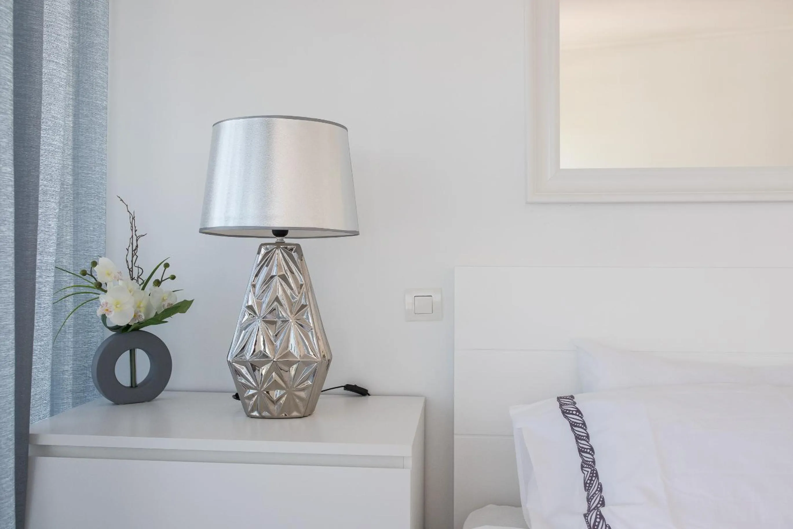 Bedroom, Bed in Charming Apartment with Balcony & Pool
