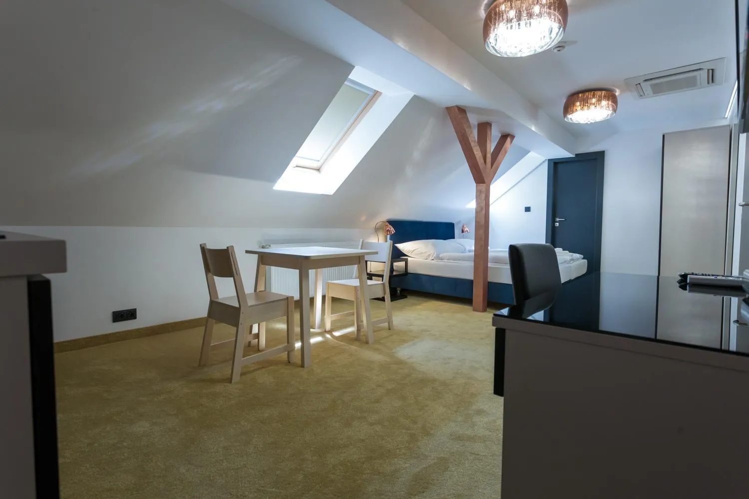 Photo of the whole room in Apart Hotel GOLDEN apartments