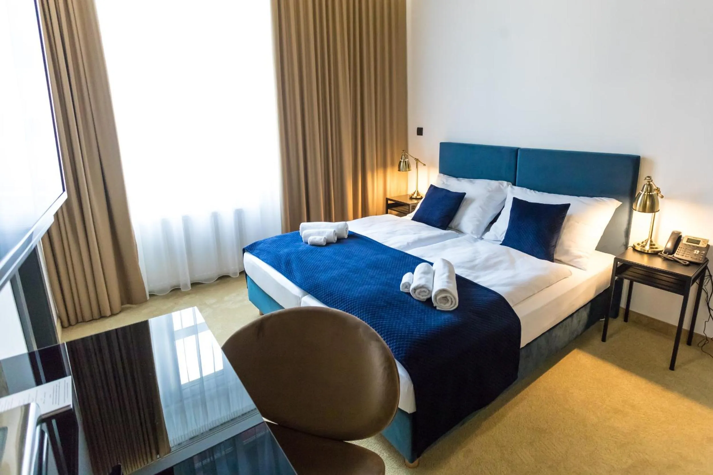 Photo of the whole room, Bed in Apart Hotel GOLDEN apartments