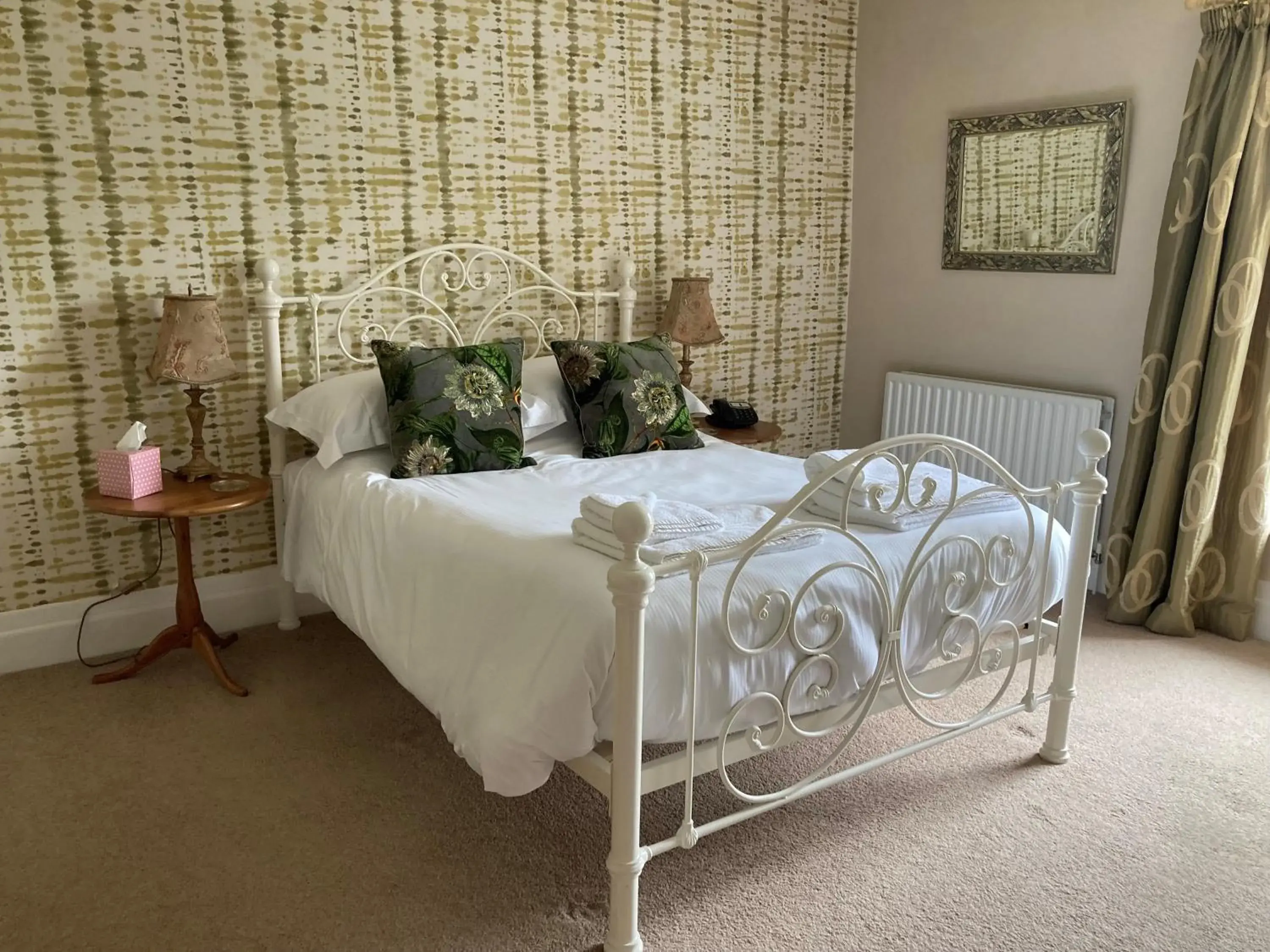 Standard Double Room 3 in The Punch Bowl Inn Standard Double Room 3 in The Punch Bowl Inn