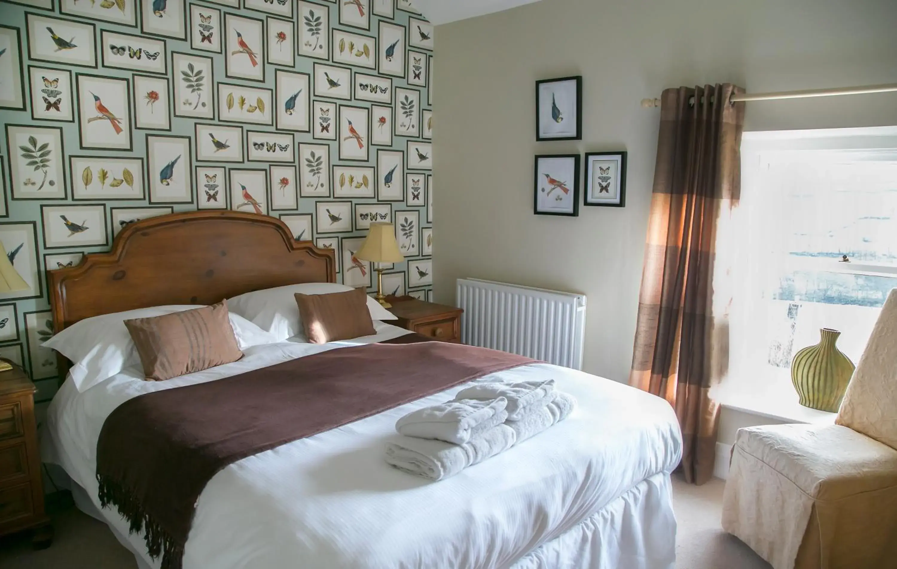 Photo of the whole room, Bed in The Punch Bowl Inn Photo of the whole room, Bed in The Punch Bowl Inn