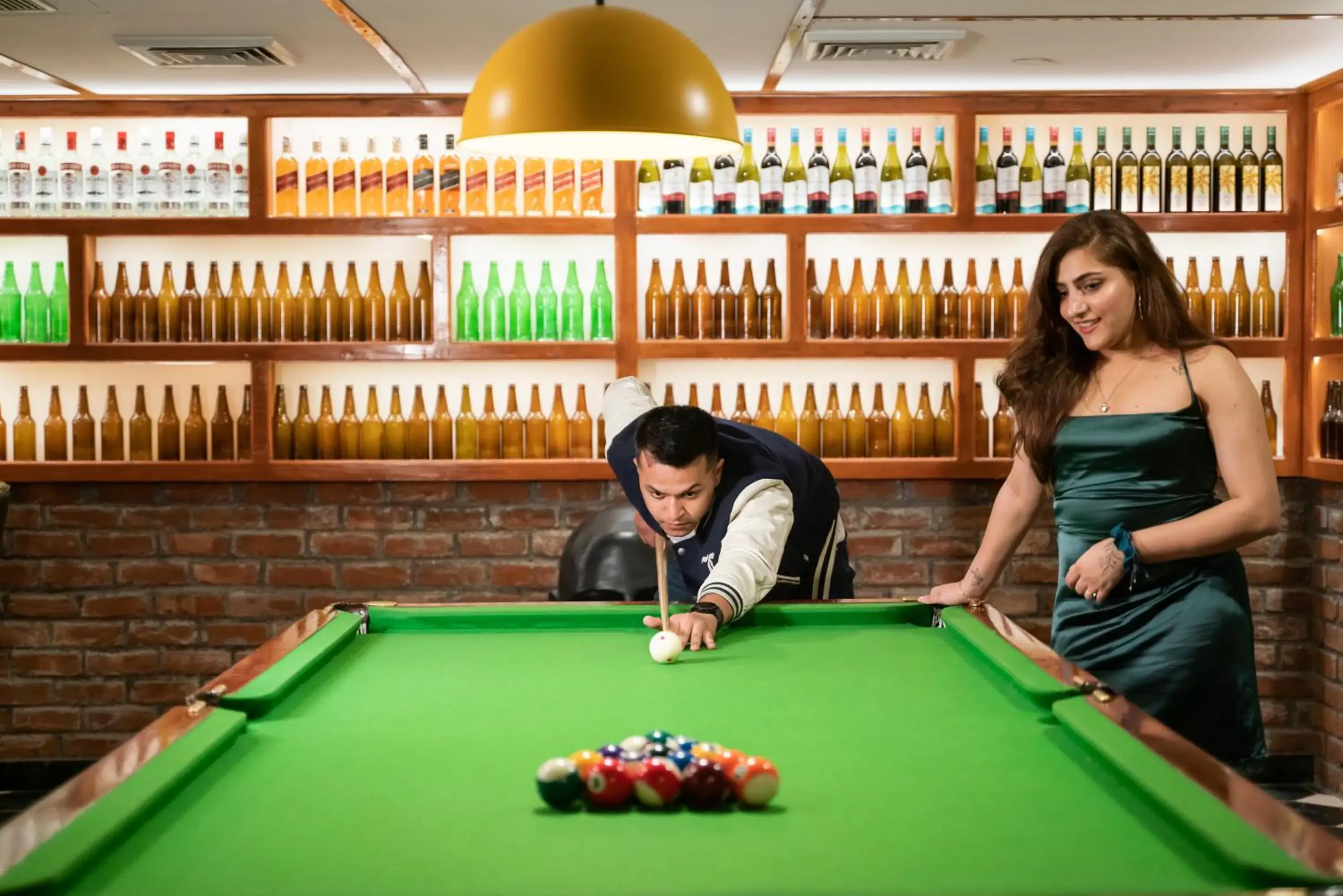 Lounge or bar in 8fold by LaRiSa Lounge or bar in 8fold by LaRiSa