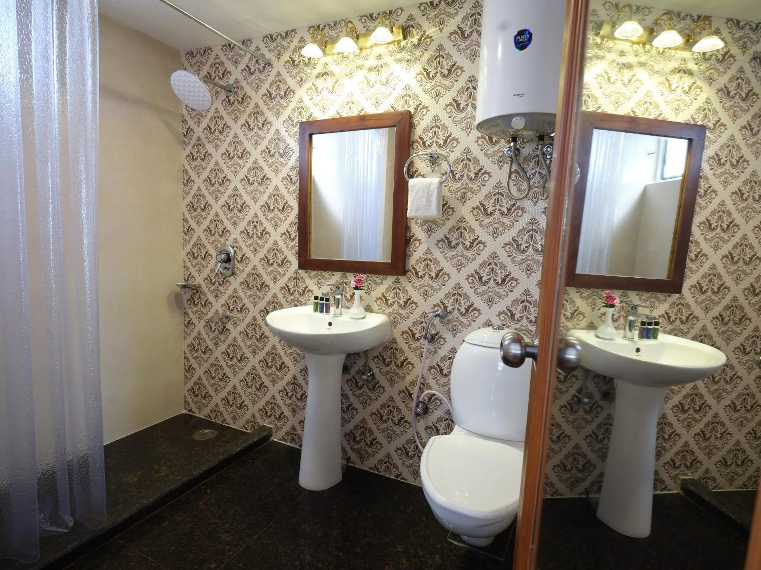 Bathroom in 8fold by LaRiSa