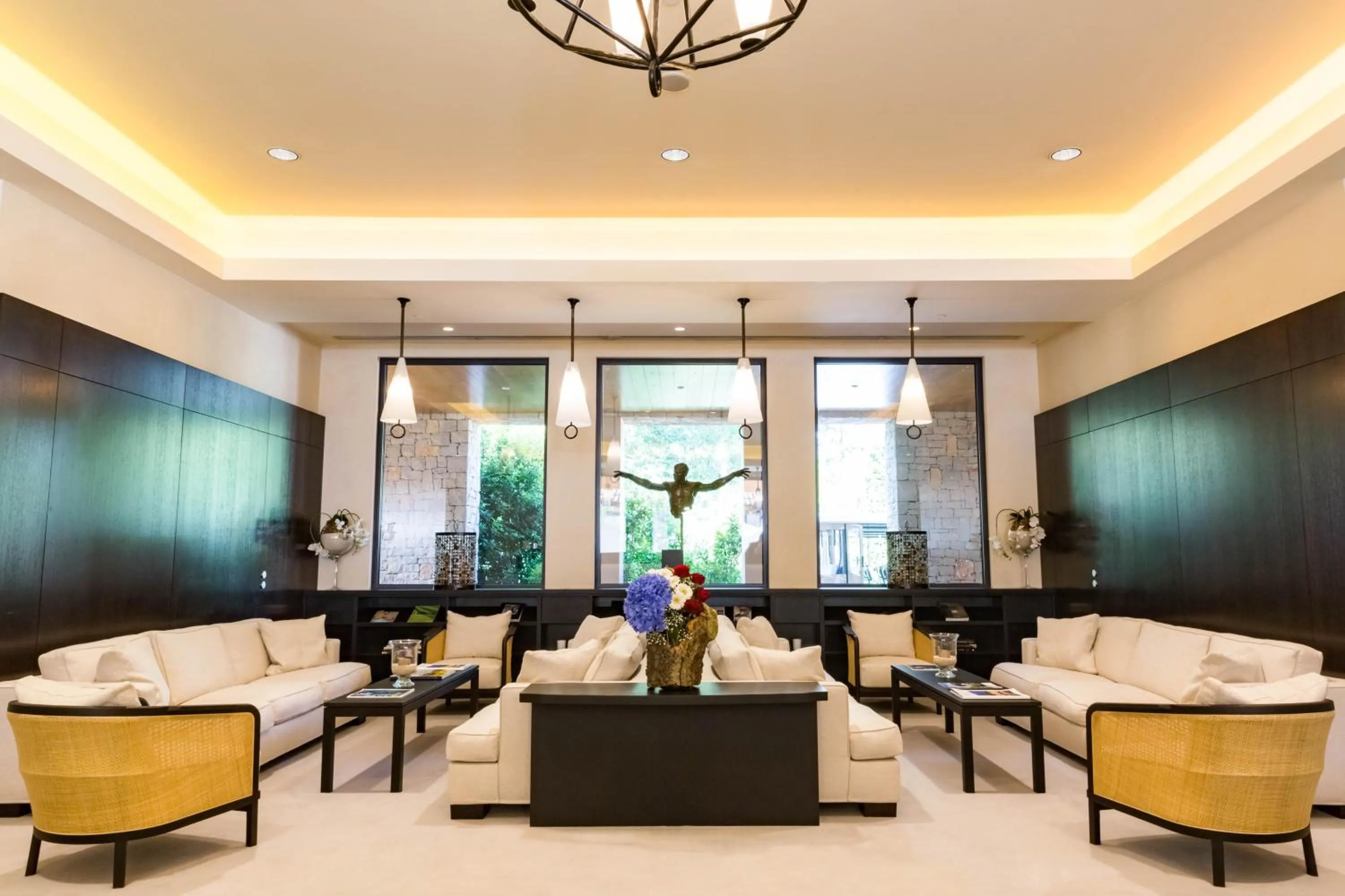 Library in Terre Blanche Hotel Spa Golf Resort