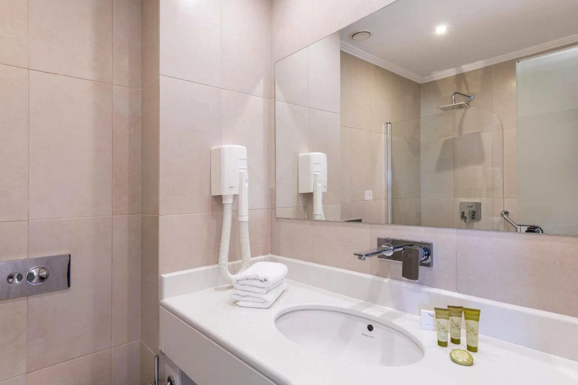 Shower in Blue Horizon