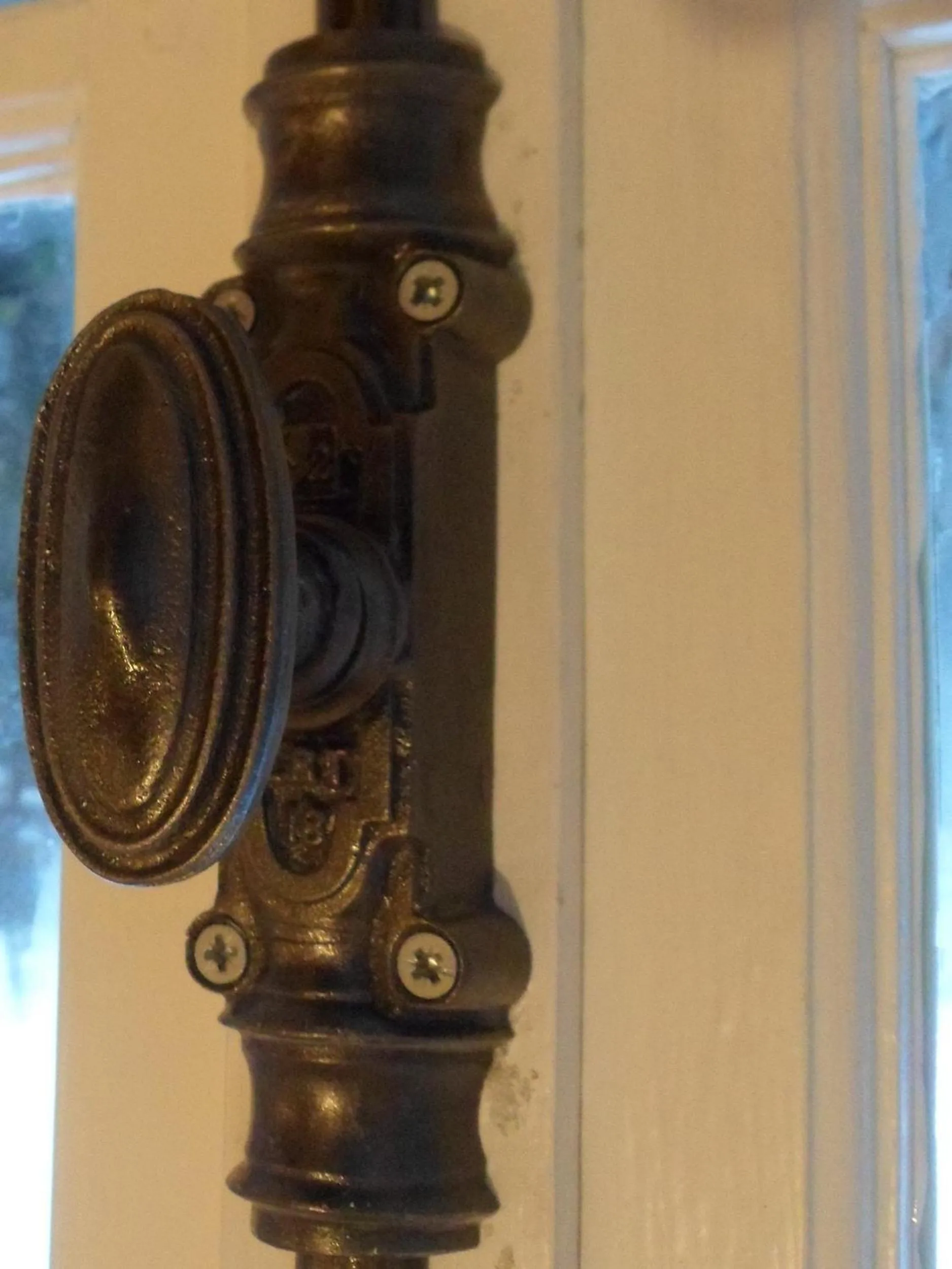 Decorative detail in Le Pont du Roy