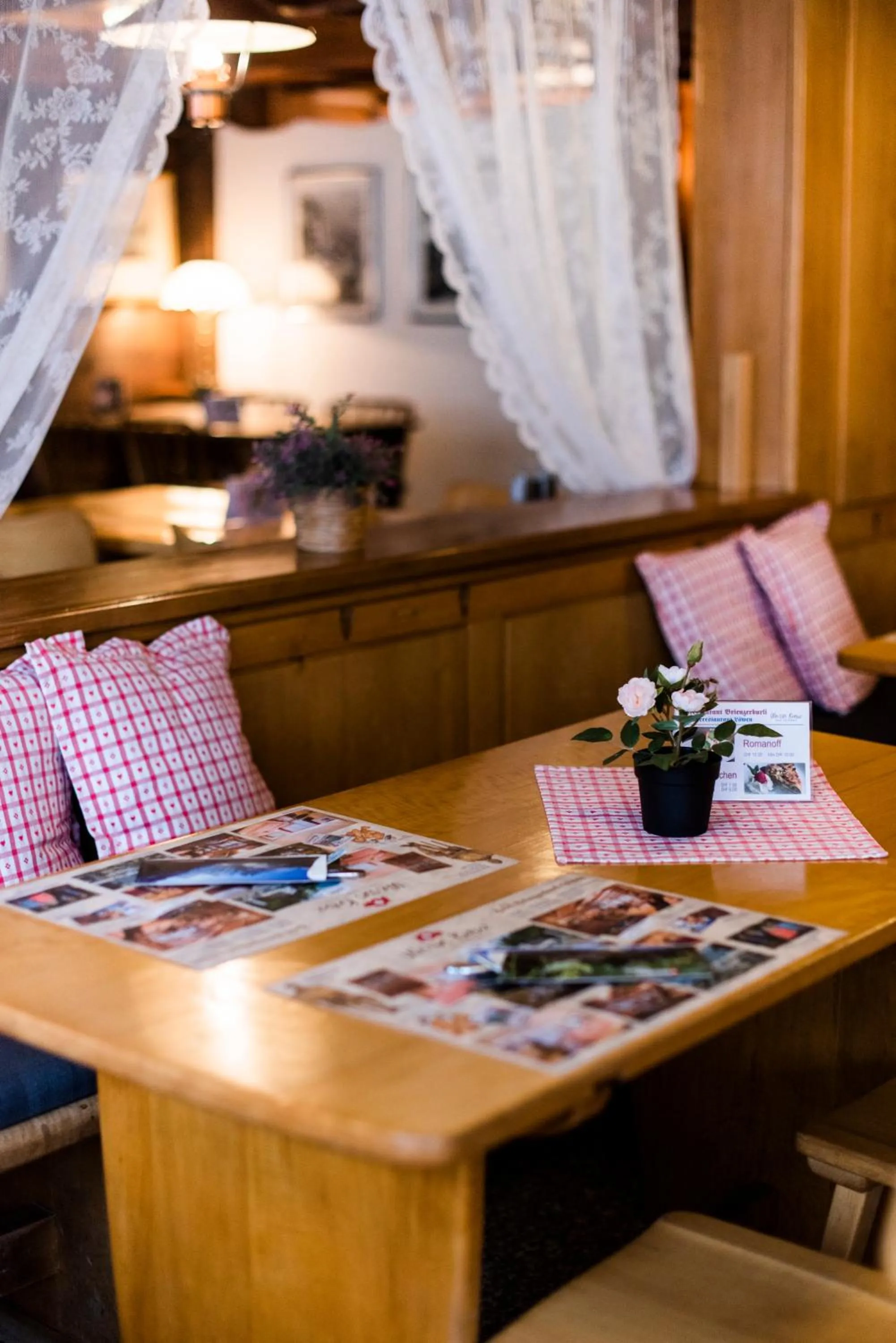 Restaurant/places to eat in Hotel Weisses Kreuz