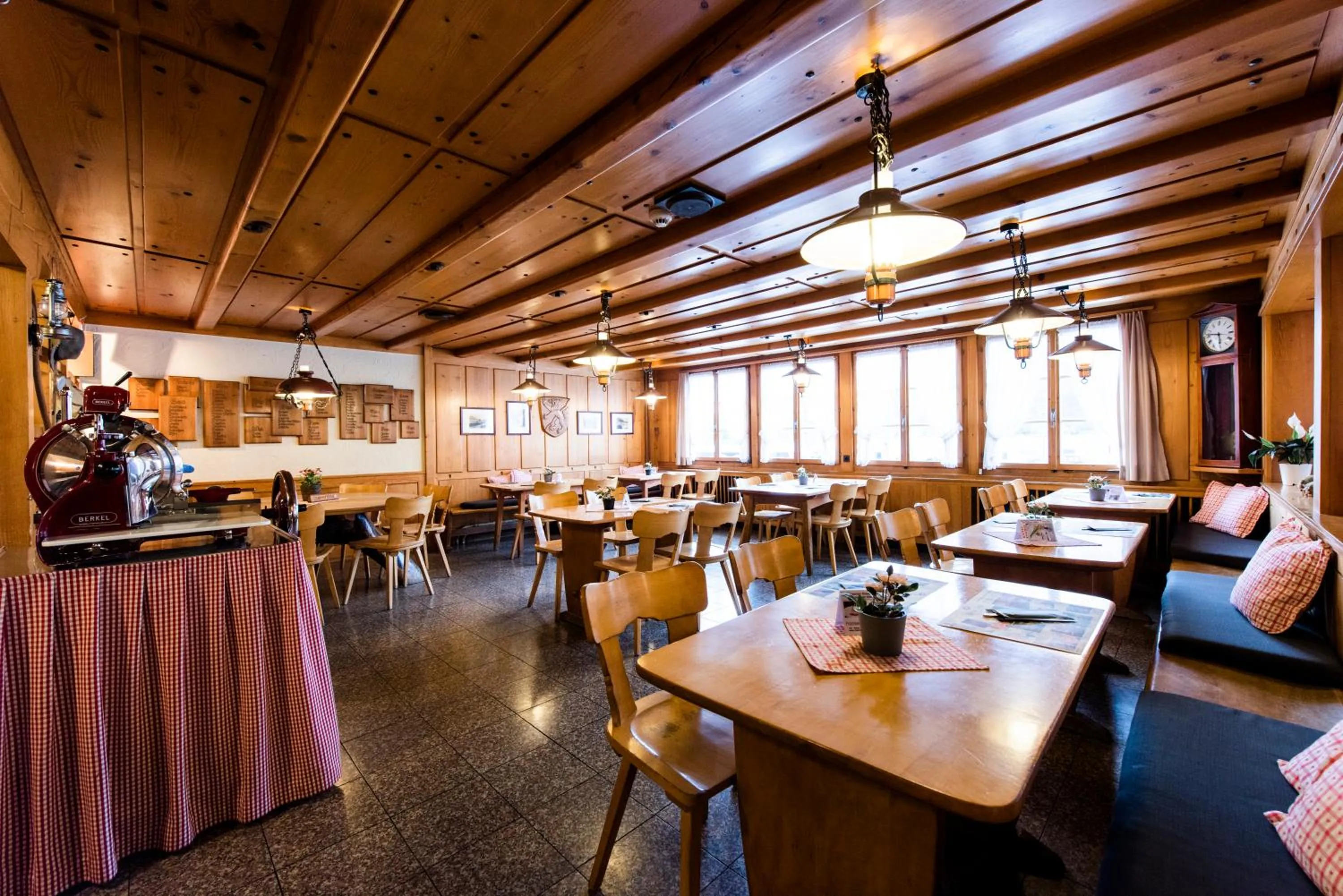 Restaurant/places to eat in Hotel Weisses Kreuz