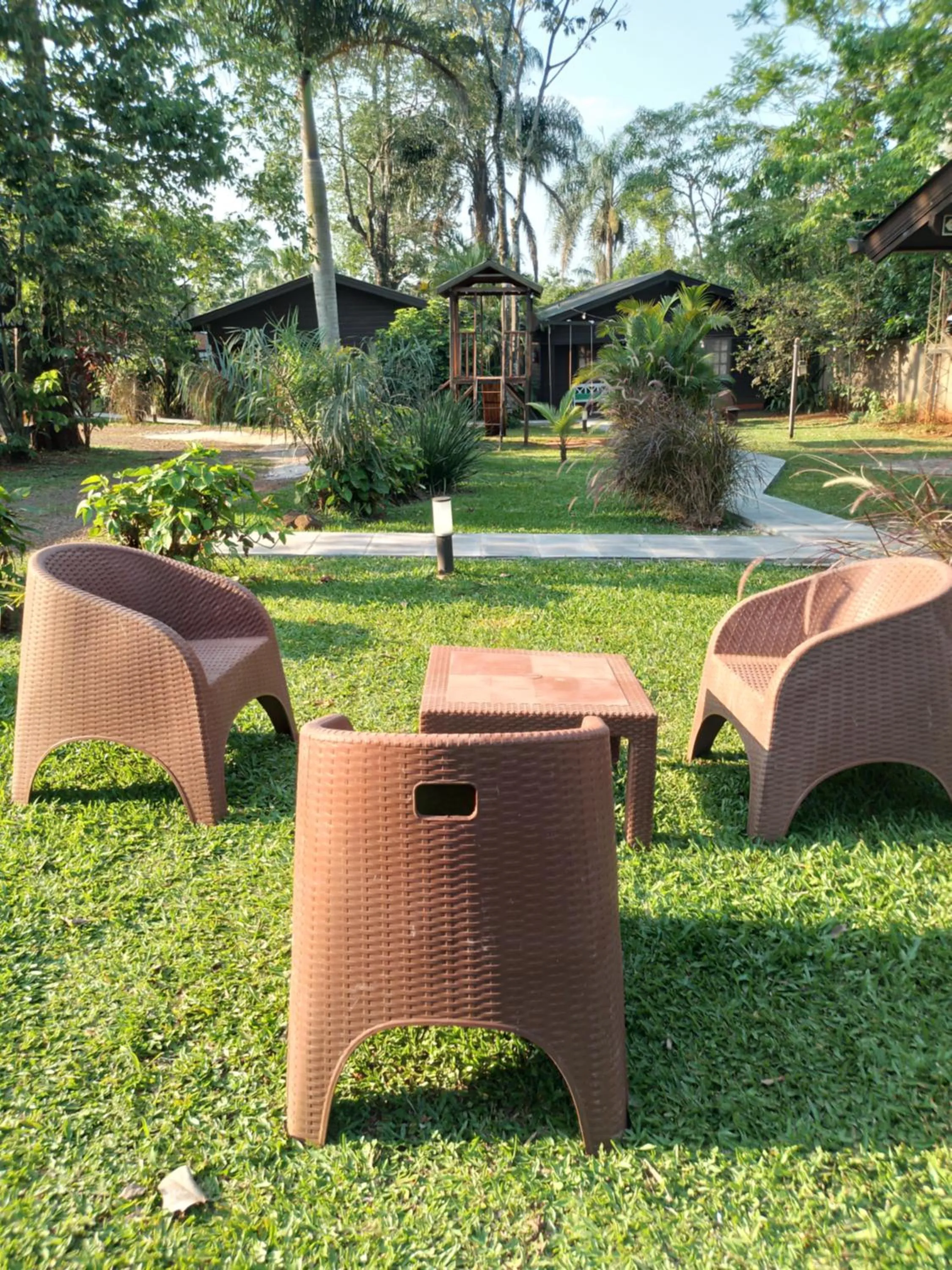 Garden in El Descanso Iguazú by DOT Cabana