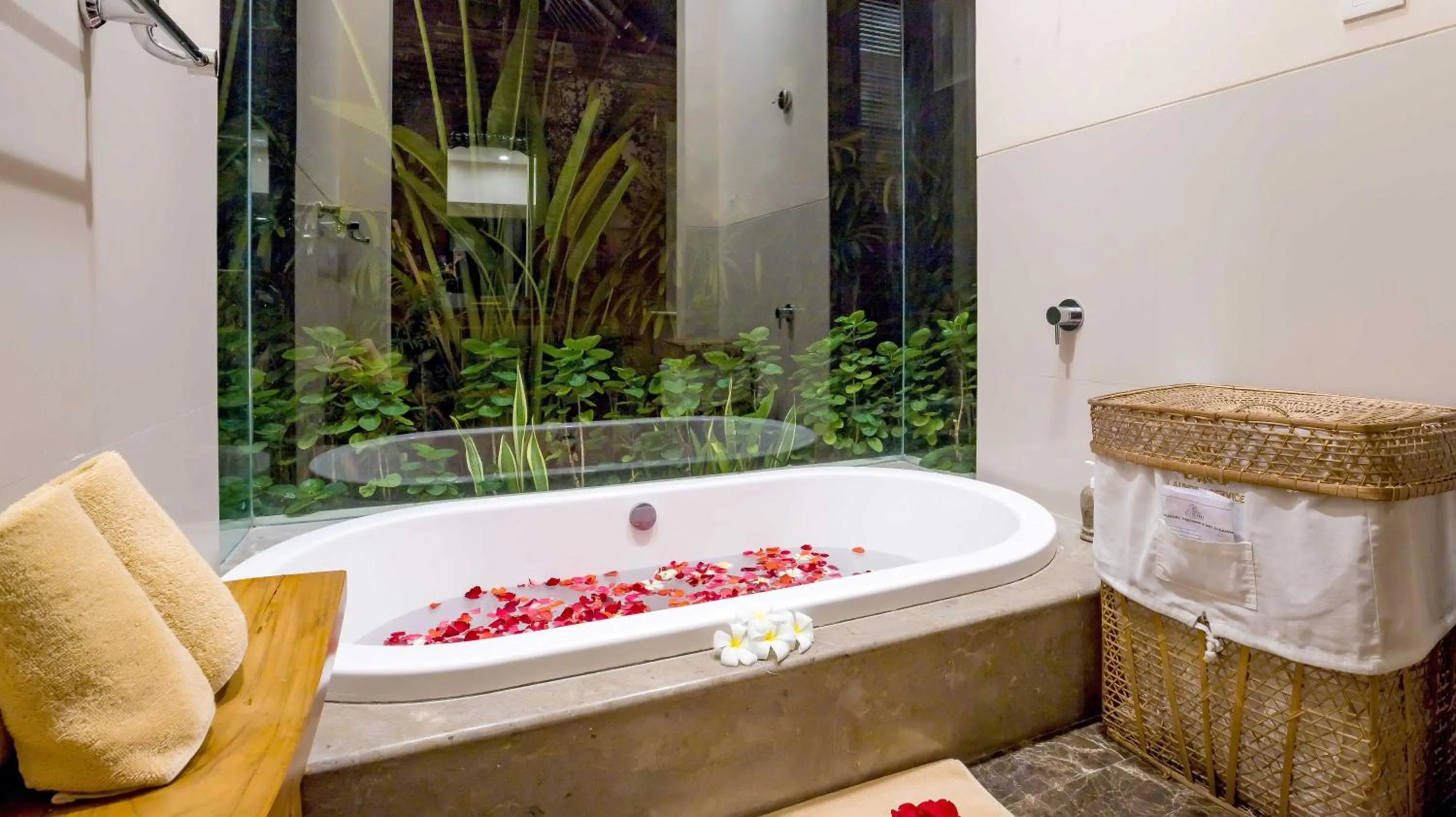 Bath in DISINI Luxury Spa Villas-CHSE Certified