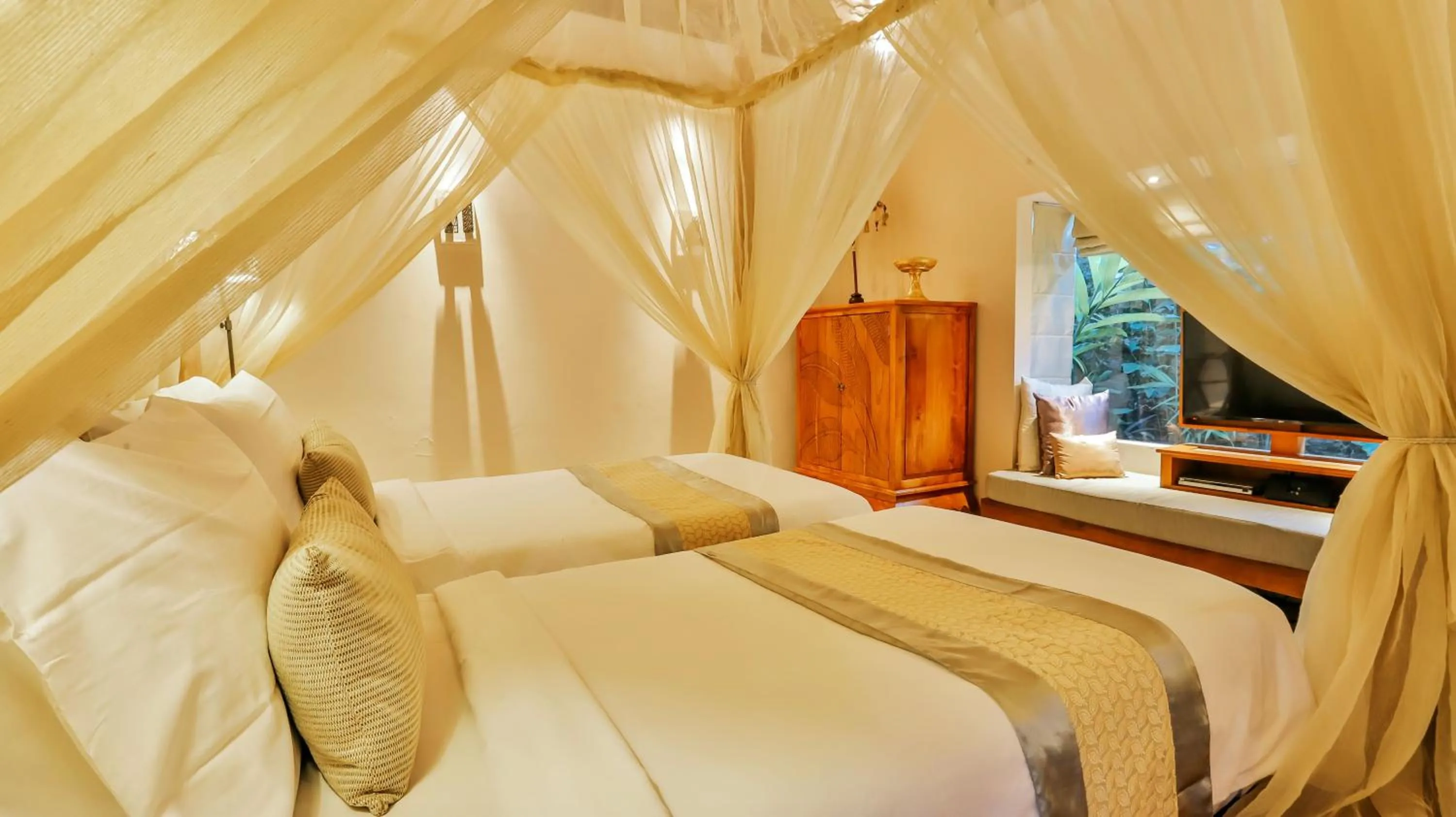 Bedroom, Bed in DISINI Luxury Spa Villas-CHSE Certified