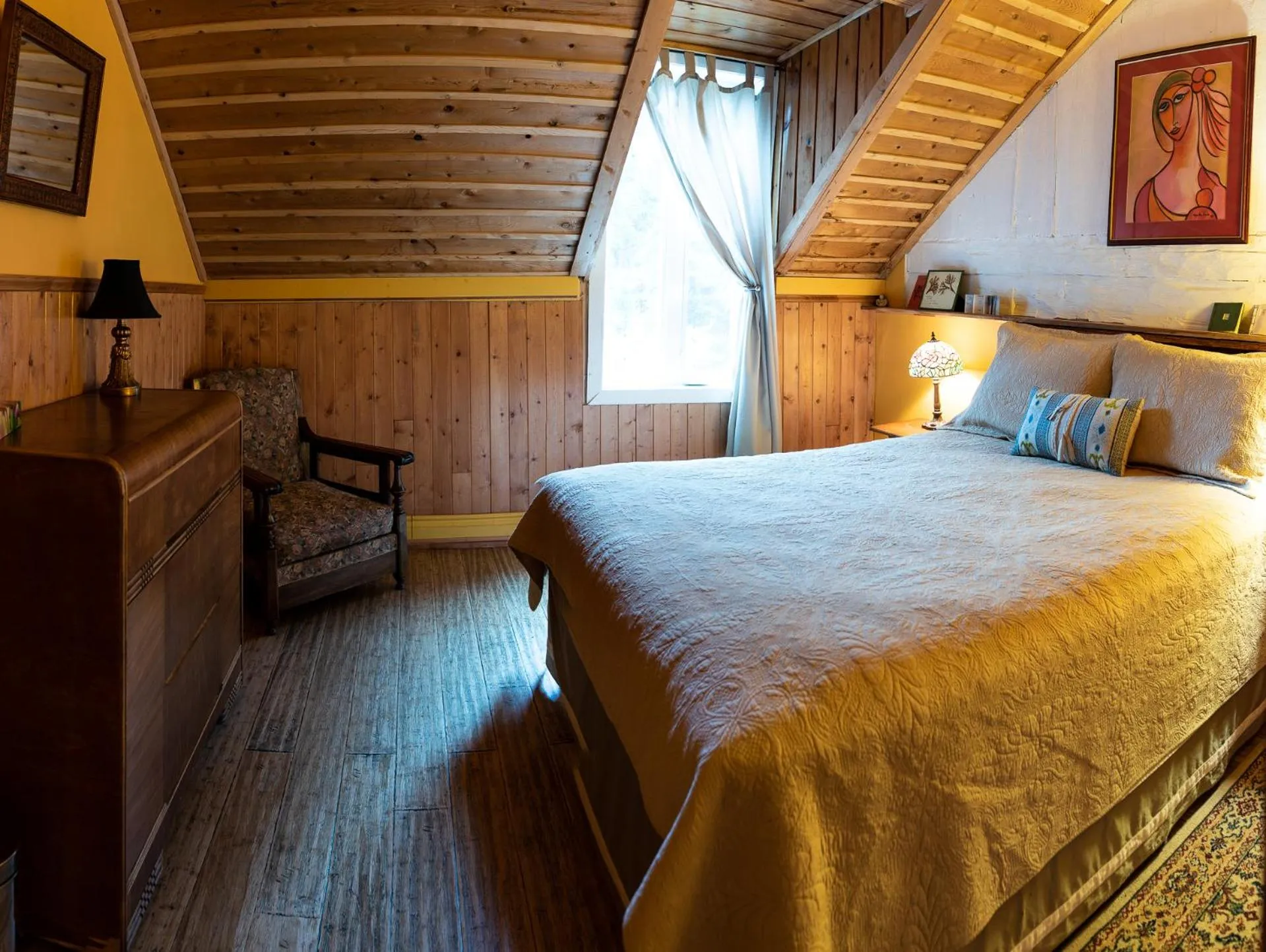 Bedroom, Bed in Auberge Restaurant La Mara