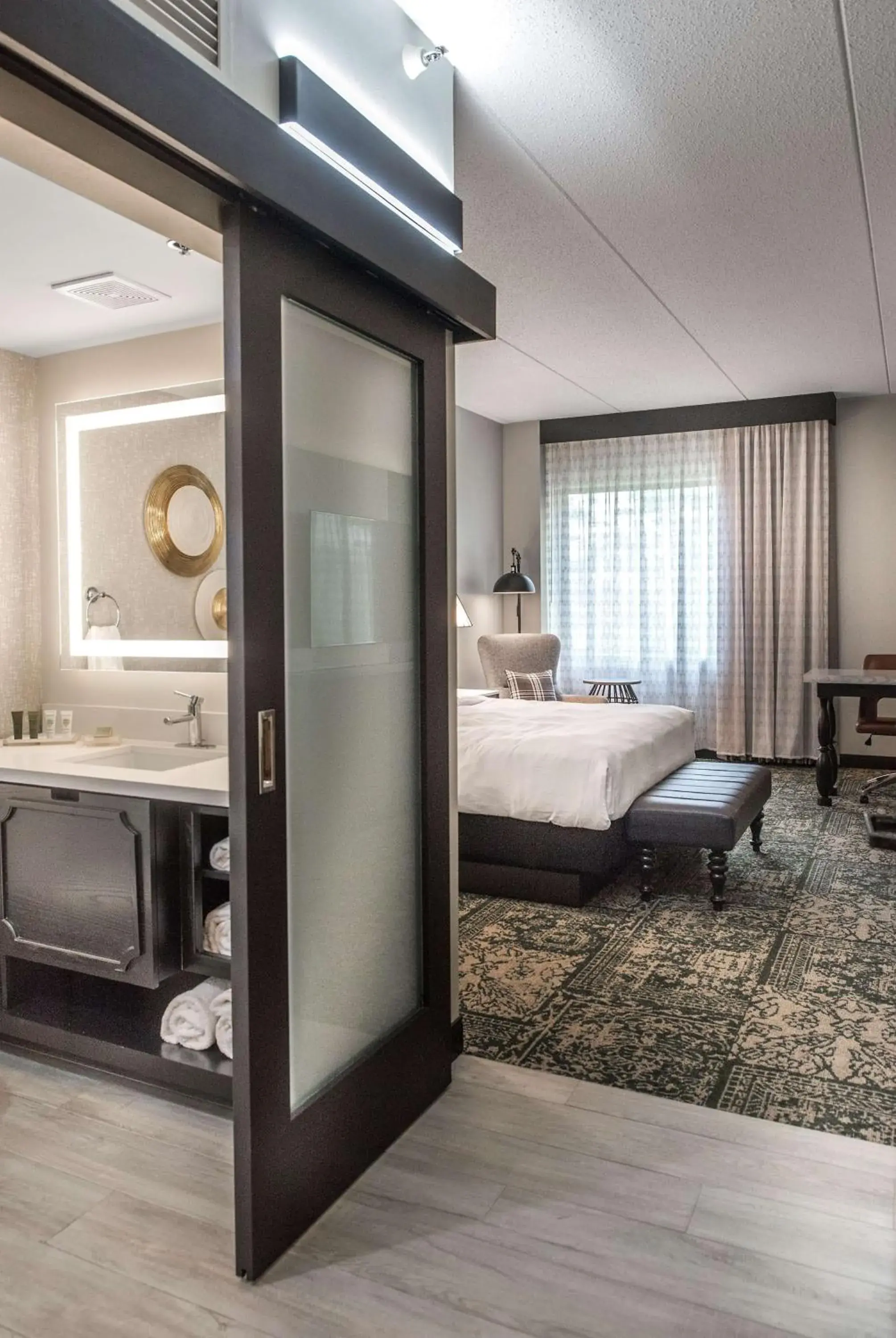 Bed in Hilton Appleton Paper Valley Bed in Hilton Appleton Paper Valley