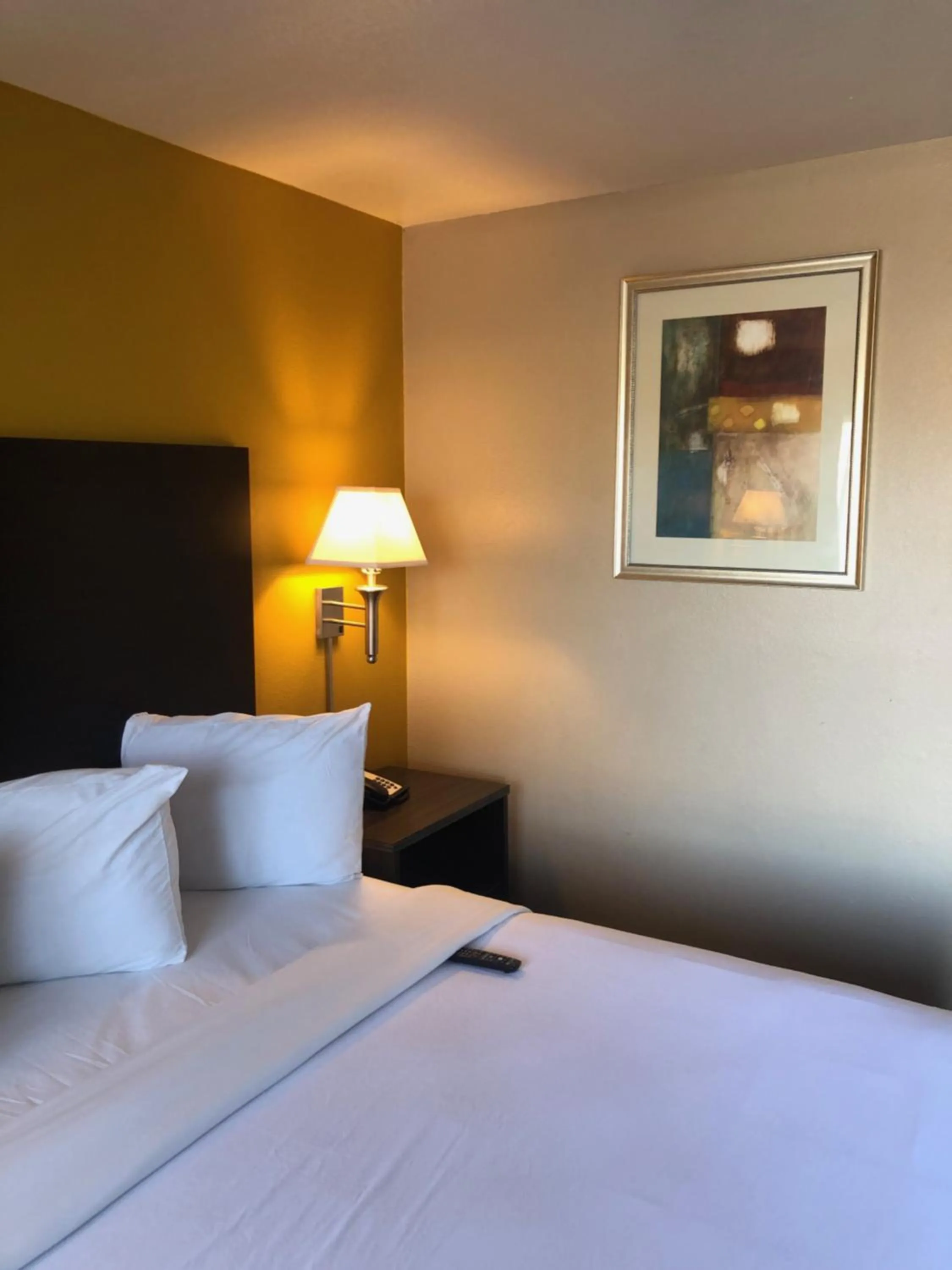 Bed in Howard Johnson by Wyndham Odessa TX