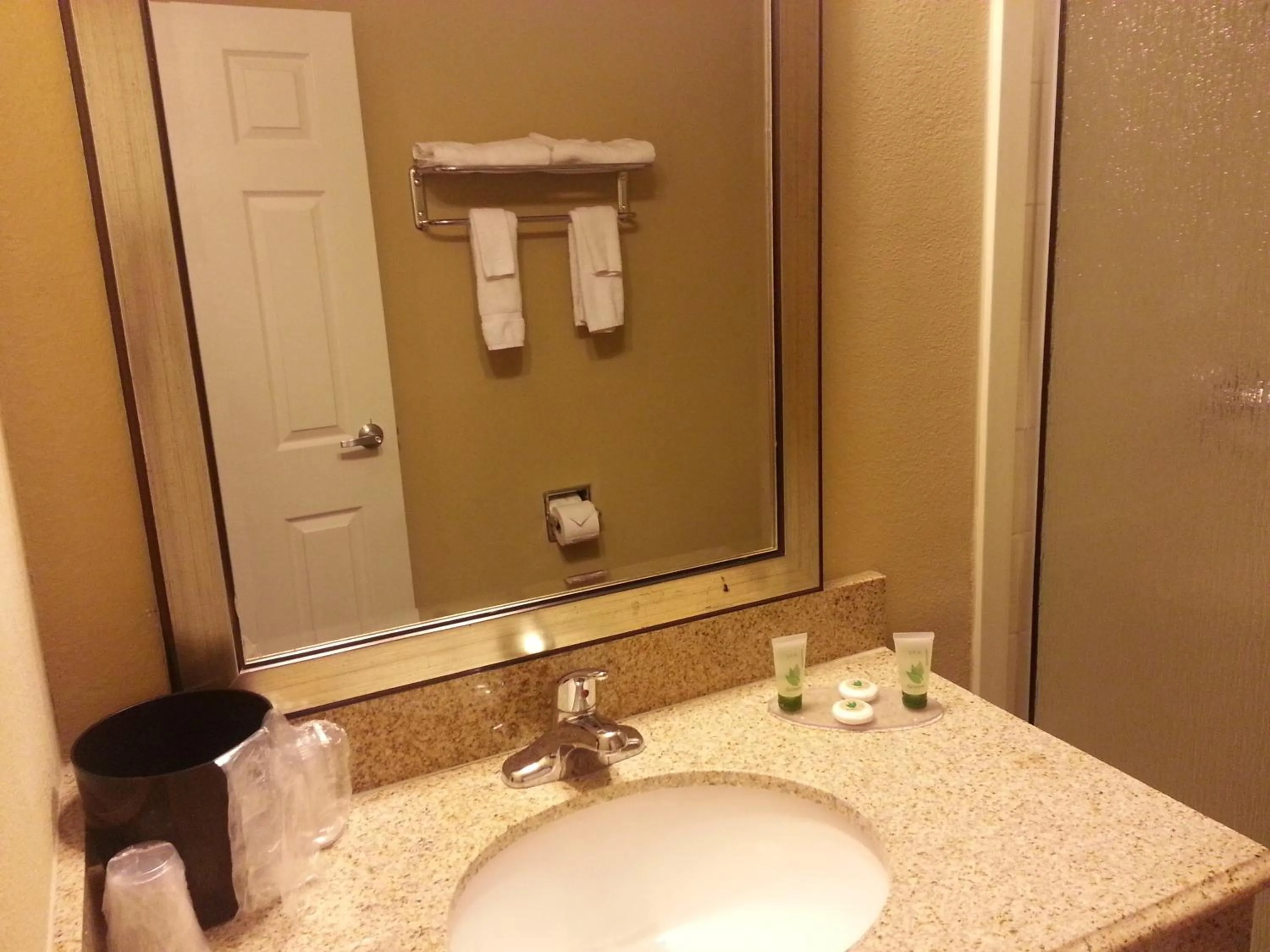 Bathroom in Howard Johnson by Wyndham Odessa TX