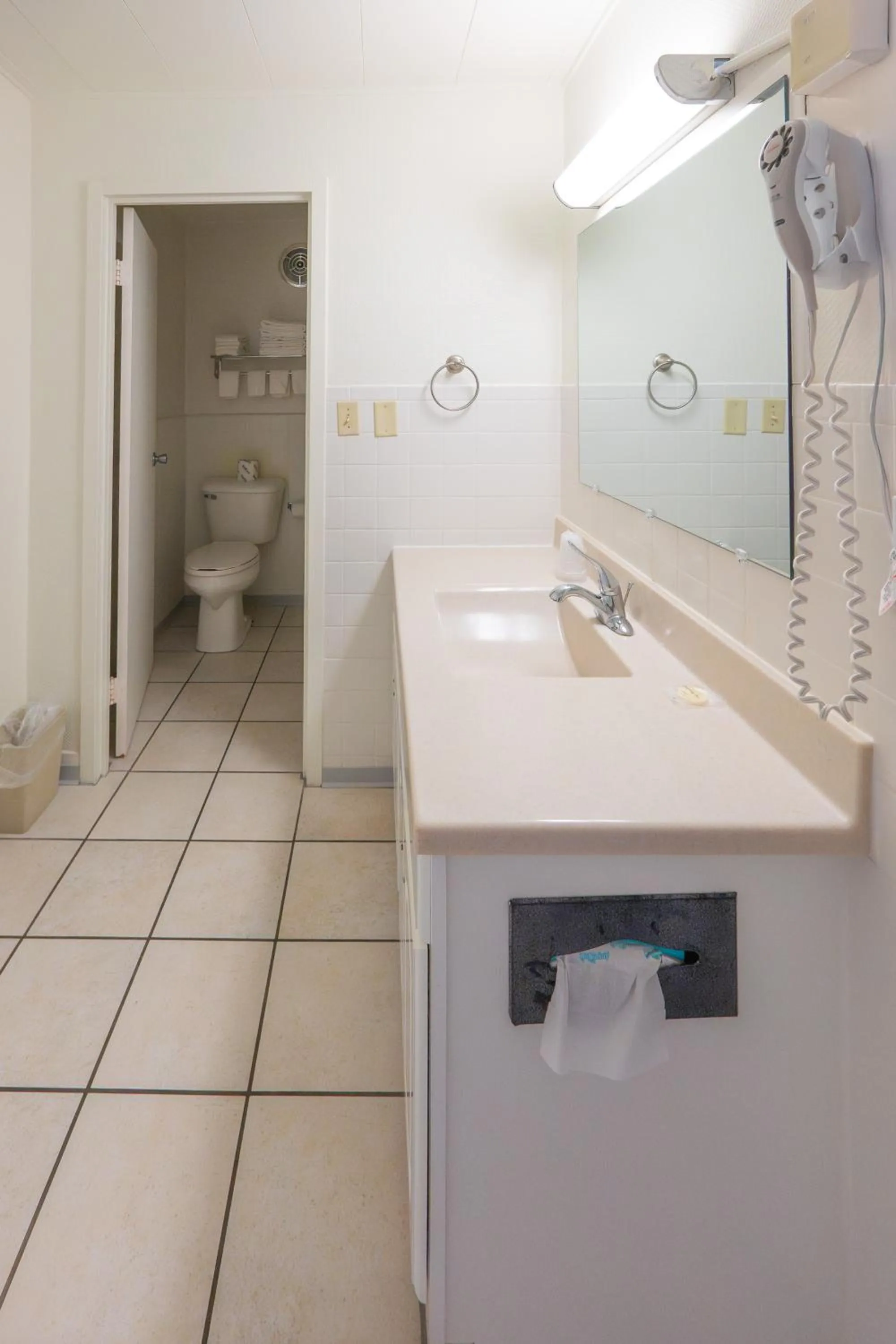 Bathroom in Hills Inn