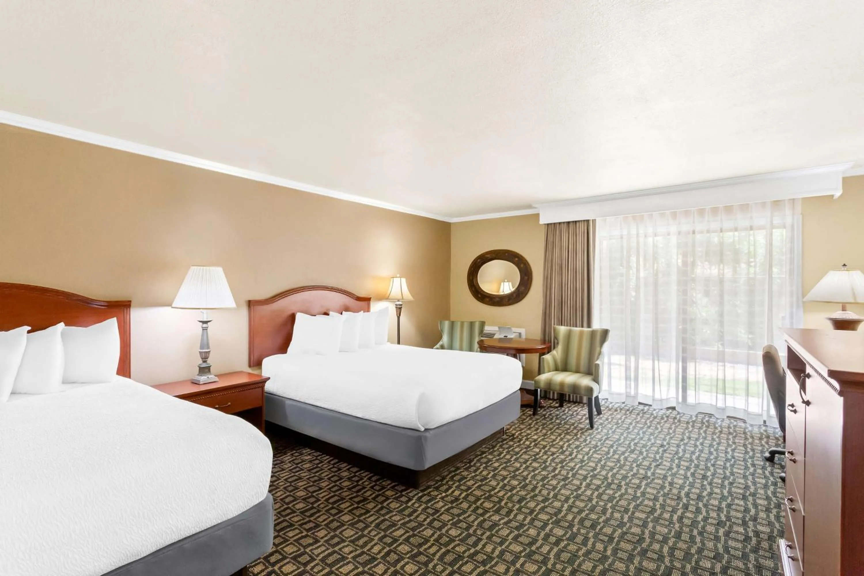 Bedroom, Bed in Best Western Miners Inn Yreka