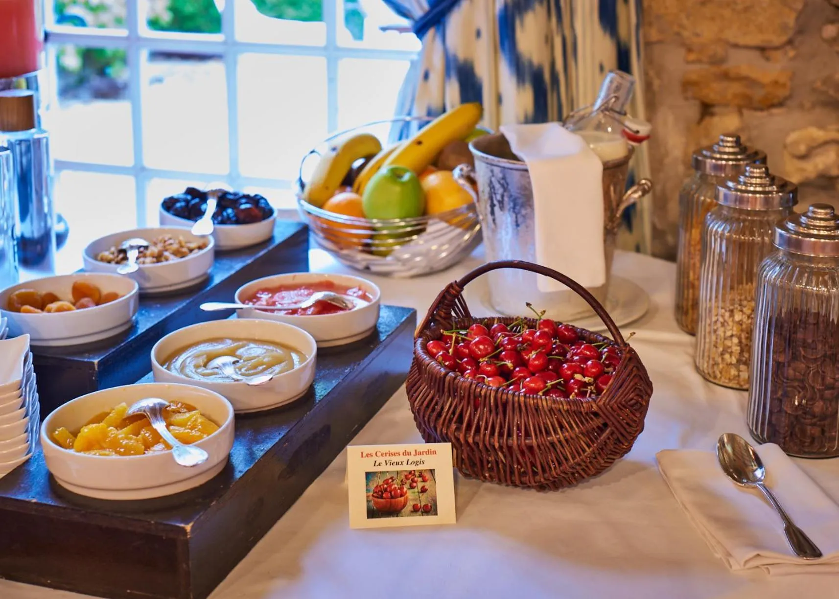 Buffet breakfast in Le Vieux Logis