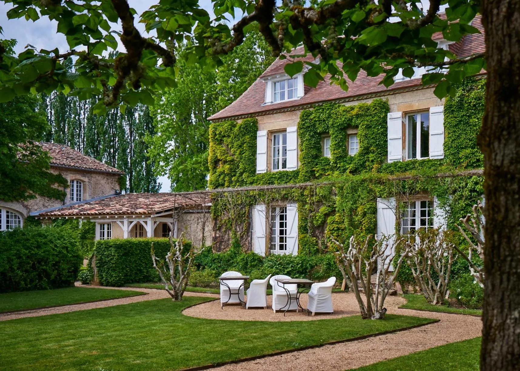 Property building in Le Vieux Logis