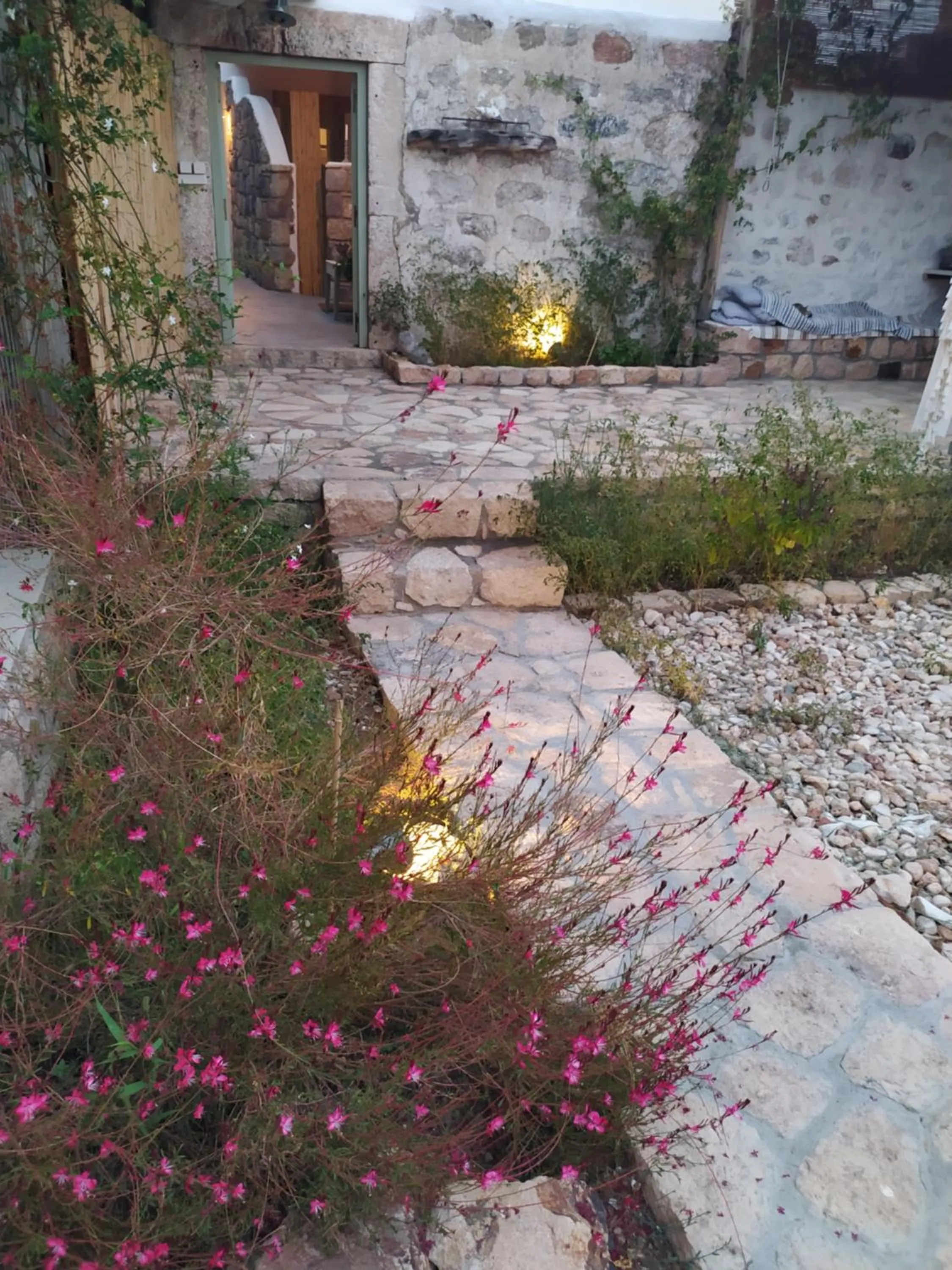 Garden view in Latmos 1860