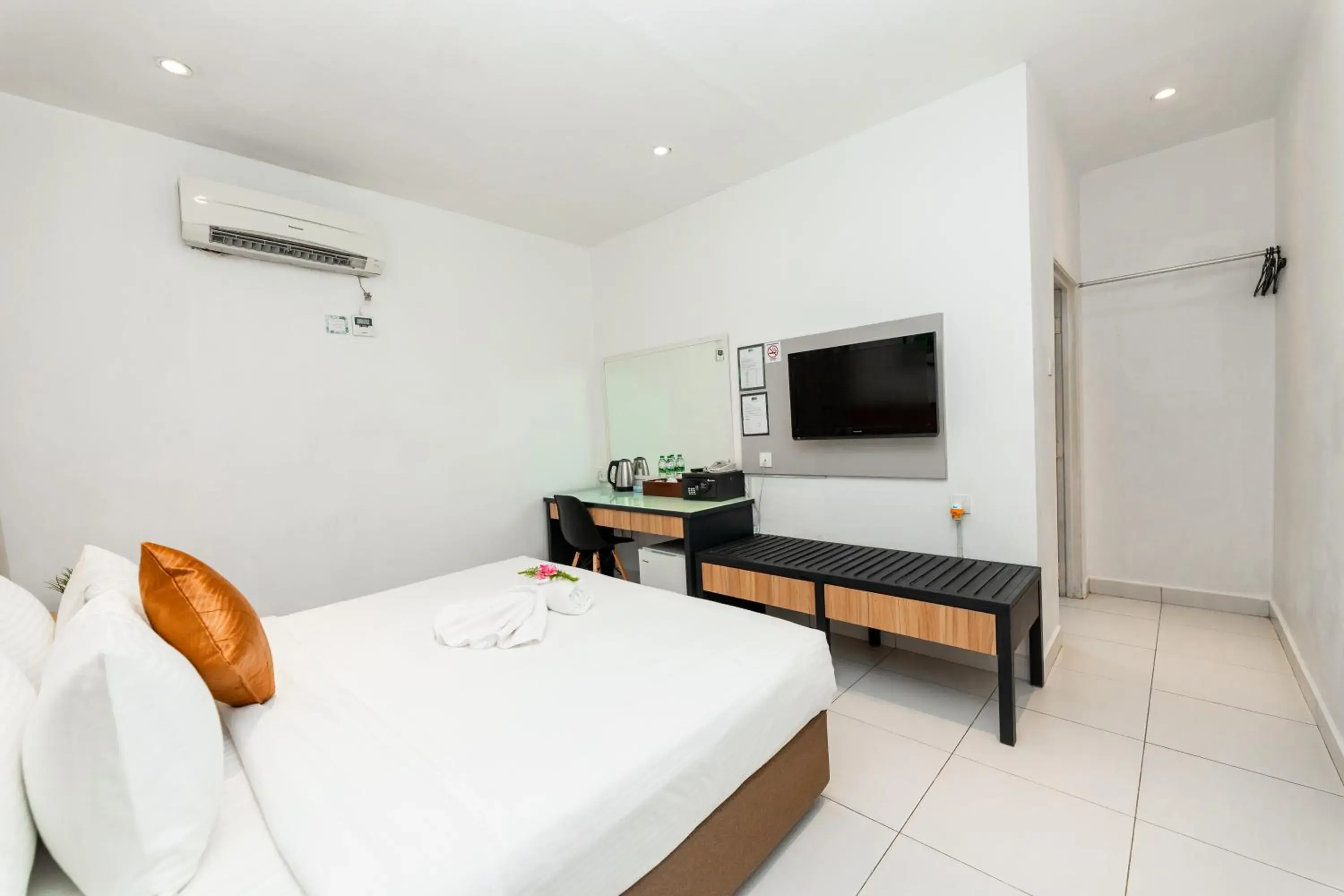 TV and multimedia, Bed in The Villa Langkawi TV and multimedia, Bed in The Villa Langkawi