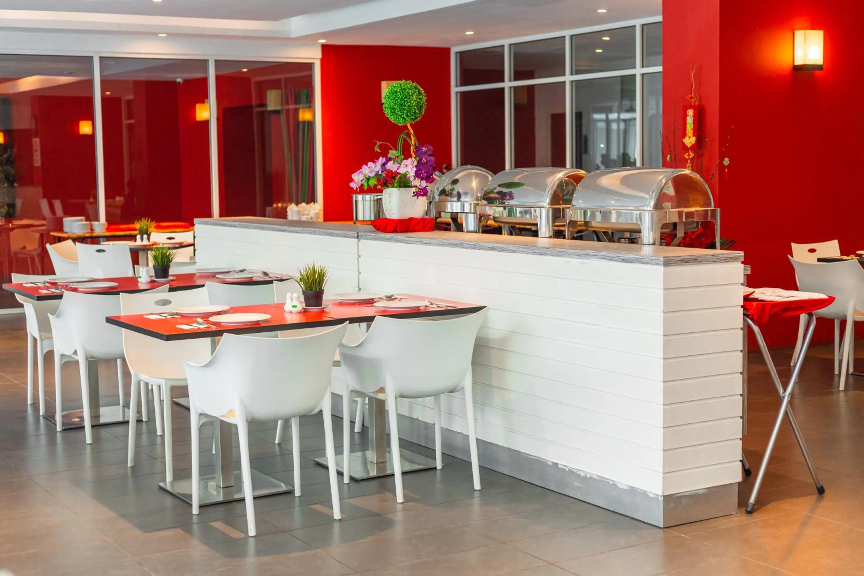 Restaurant/places to eat in The Villa Langkawi