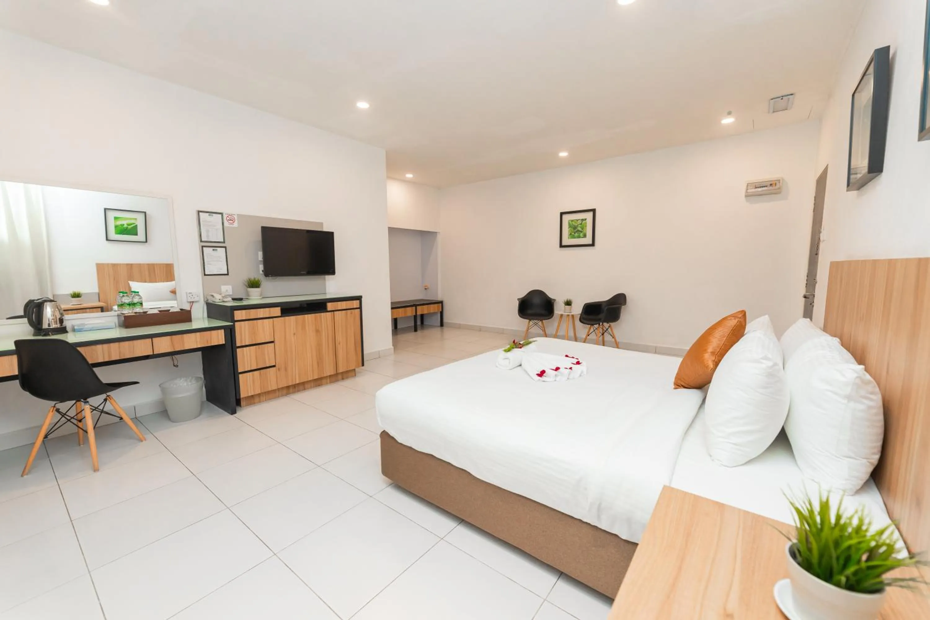 Seating area, Bed in The Villa Langkawi